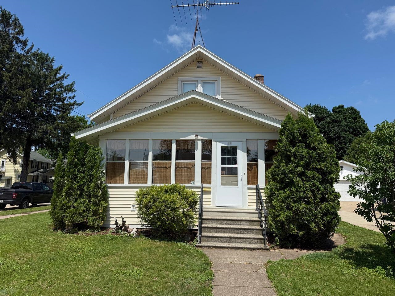 27 E 14th Street Property Photo 1