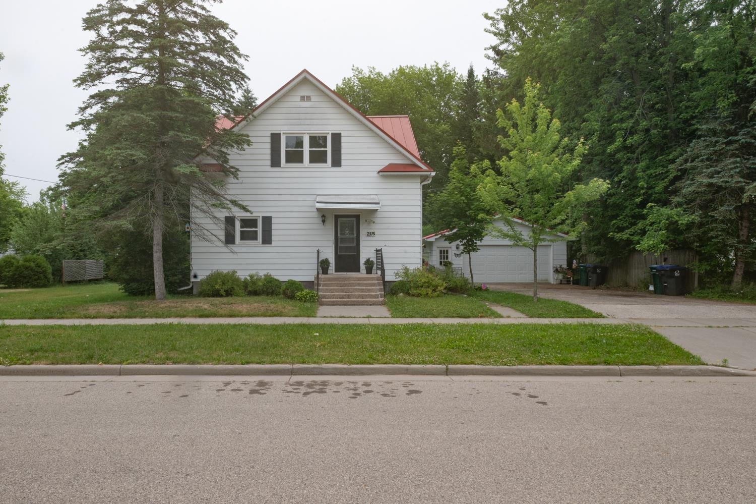 215 N OXFORD Street
