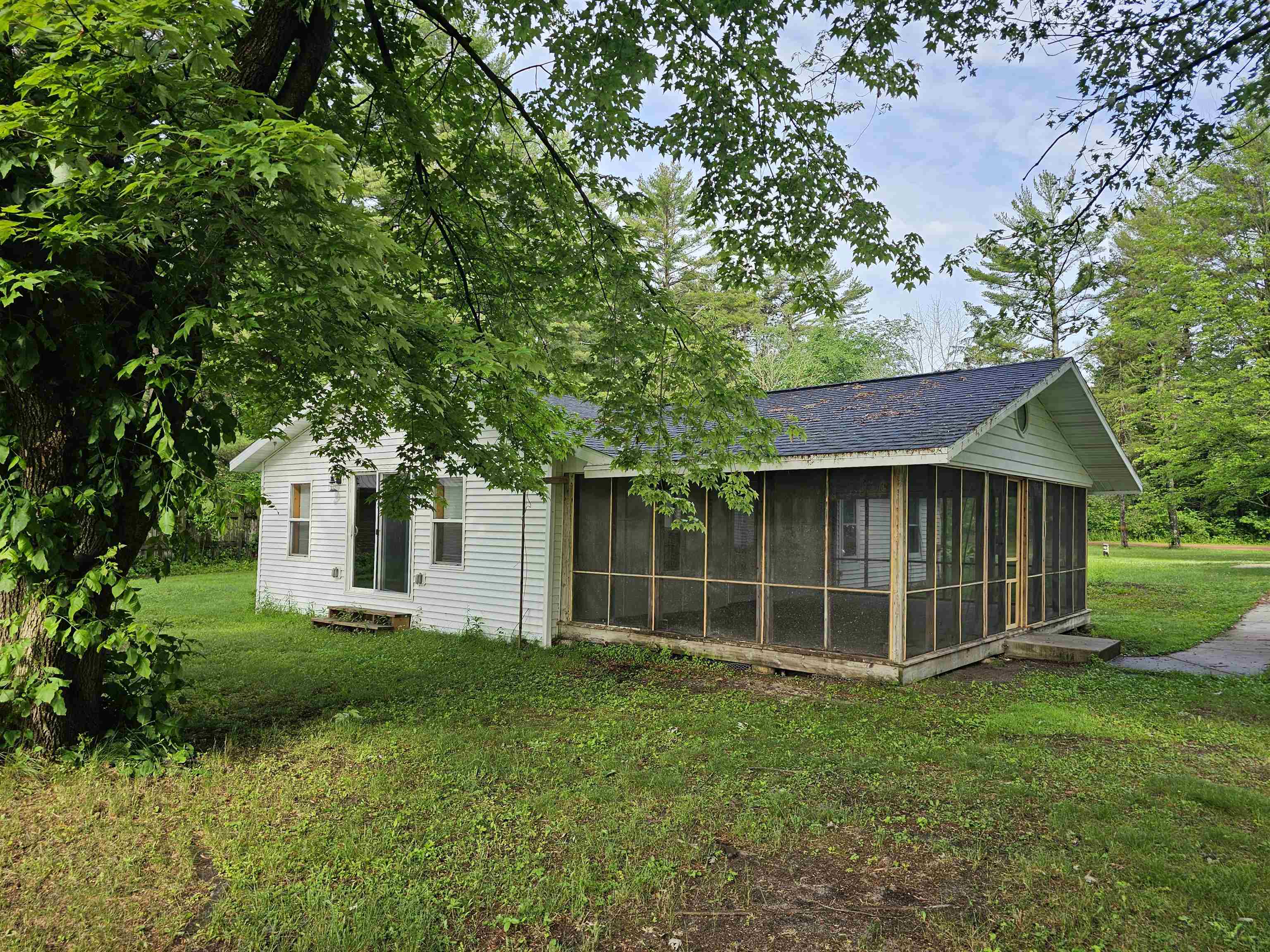 E5897 North Shore Road Property Photo 1