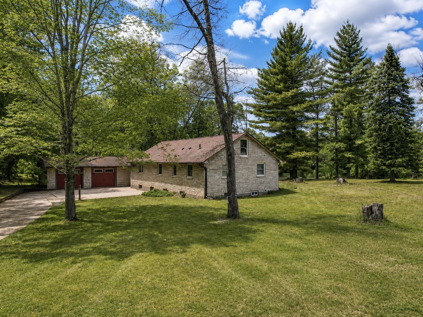 N2725 River Drive Property Photo 1