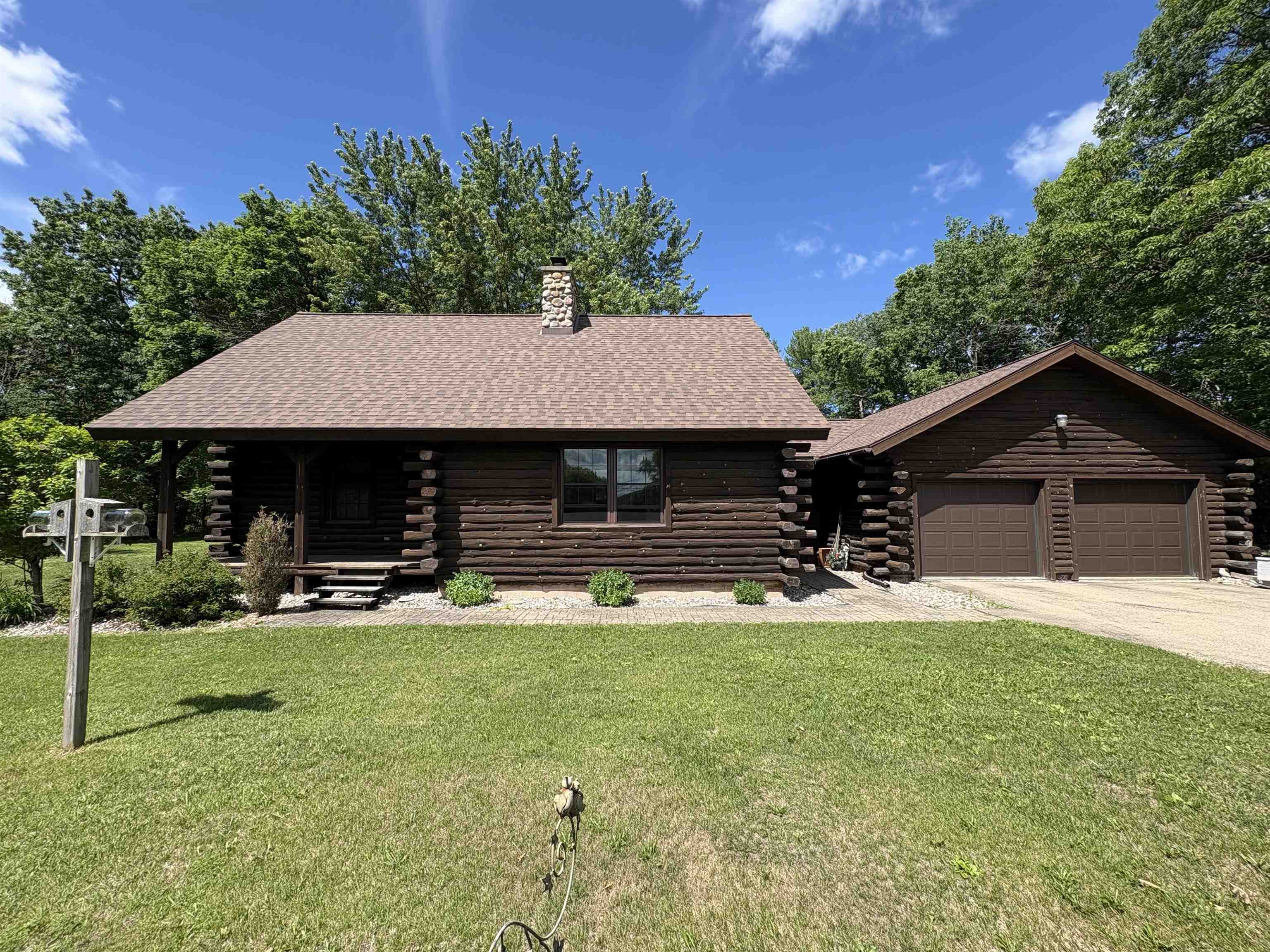 5423 County Road P Property Photo 1