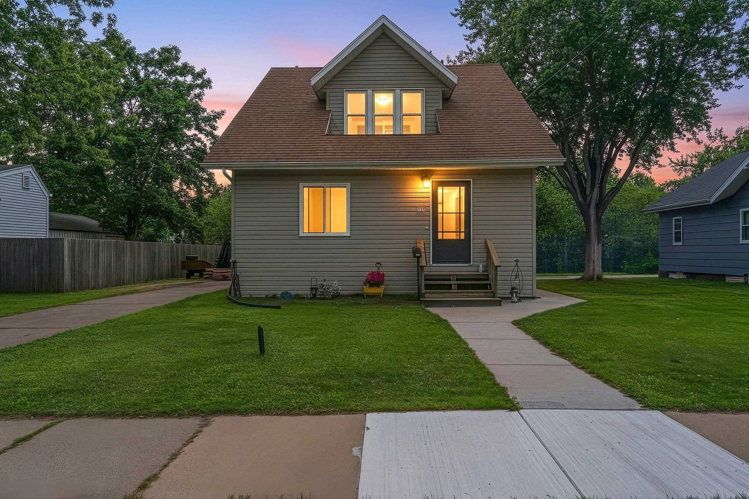 111 10th Street Property Photo 1