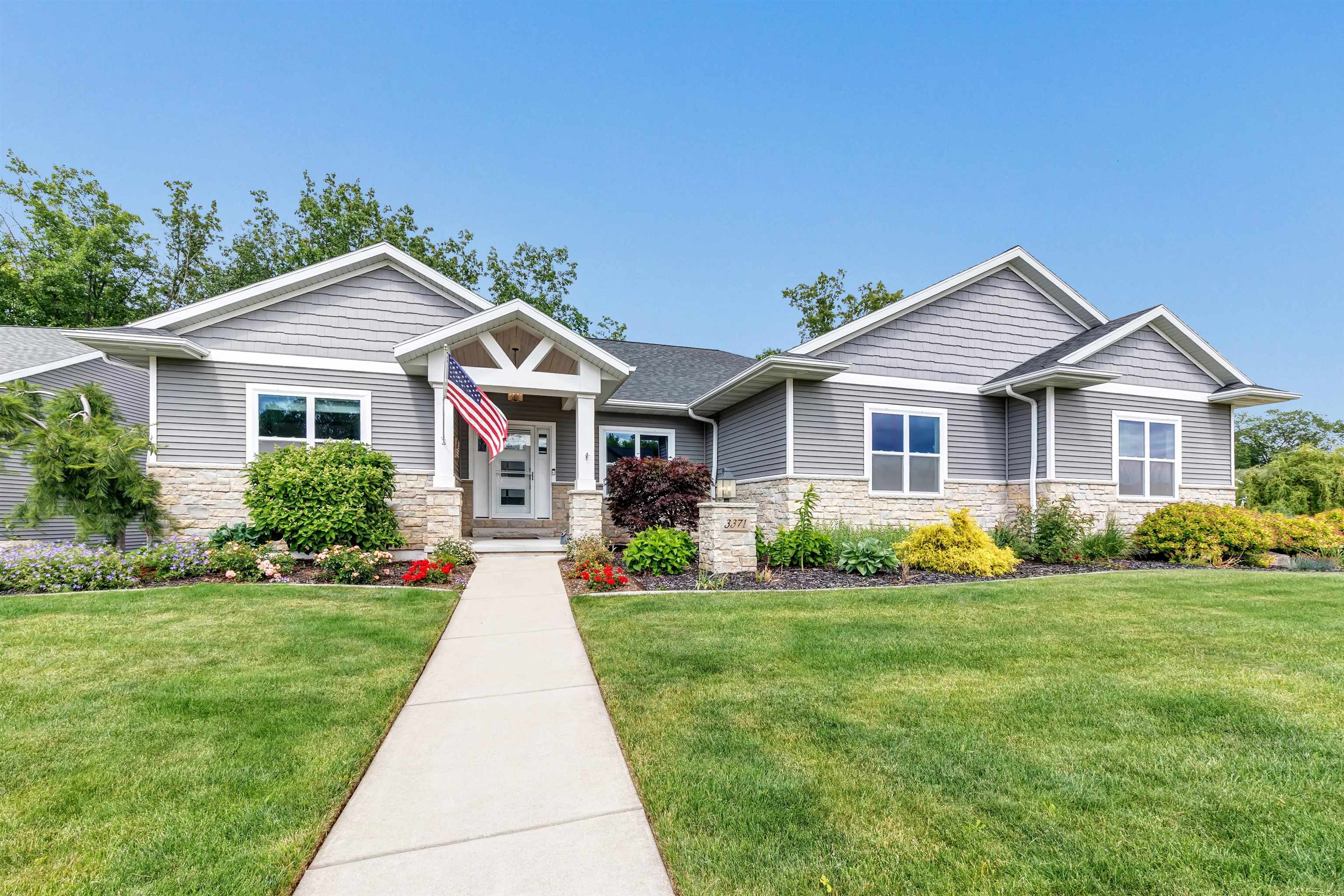3371 Largo Ridge Court Property Photo 1