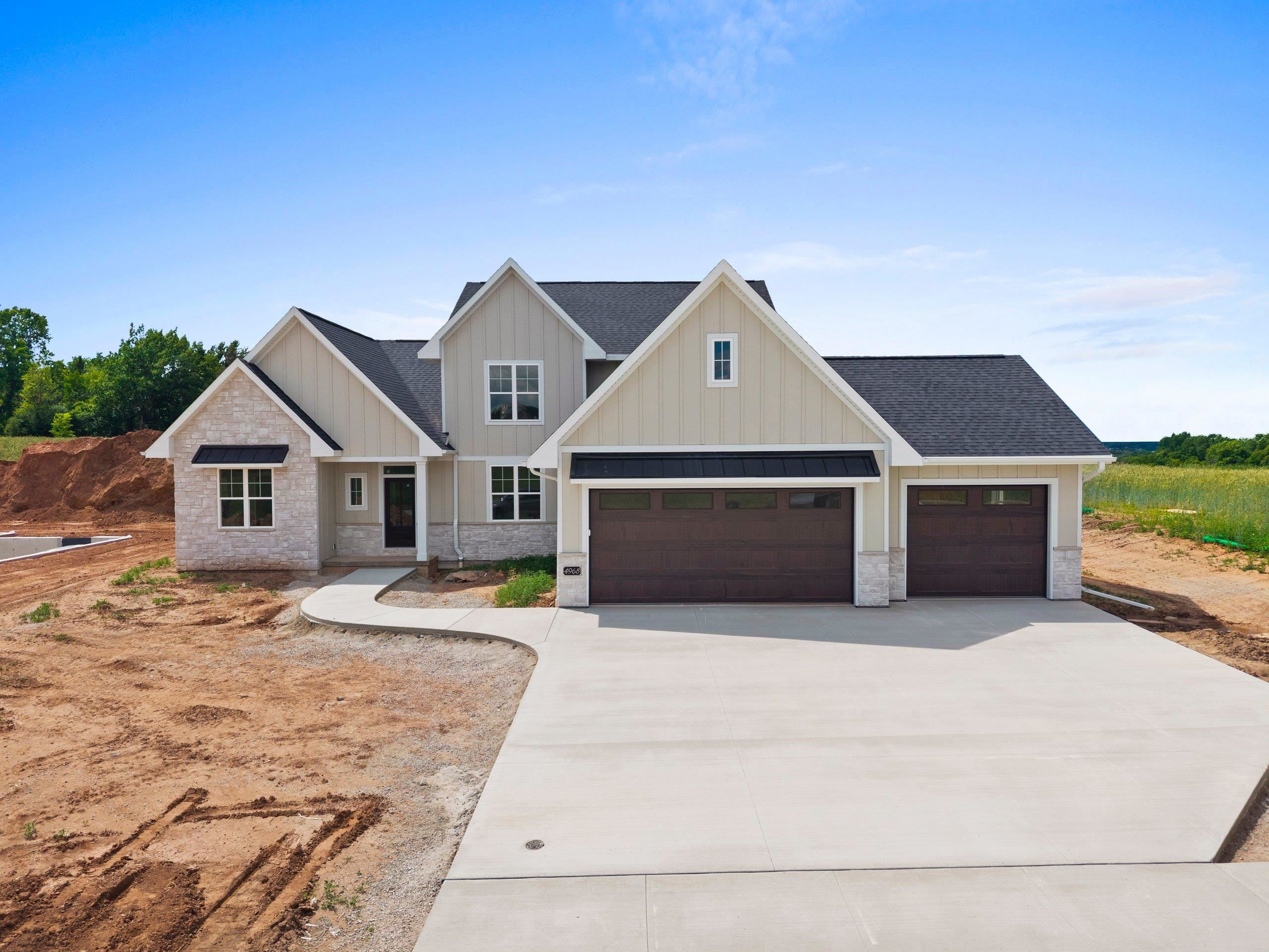 4968 BIG SKY Pass Property Photo 1
