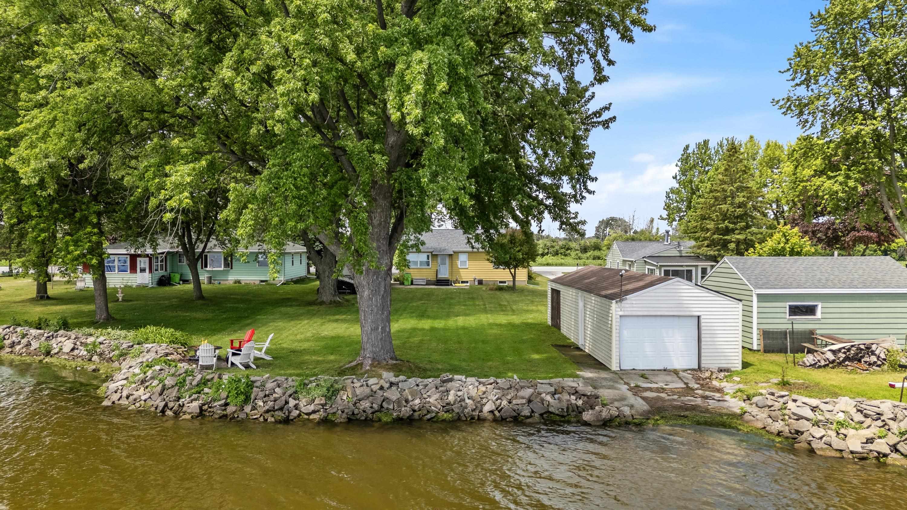 N9363 Lakeshore Drive Property Photo 1