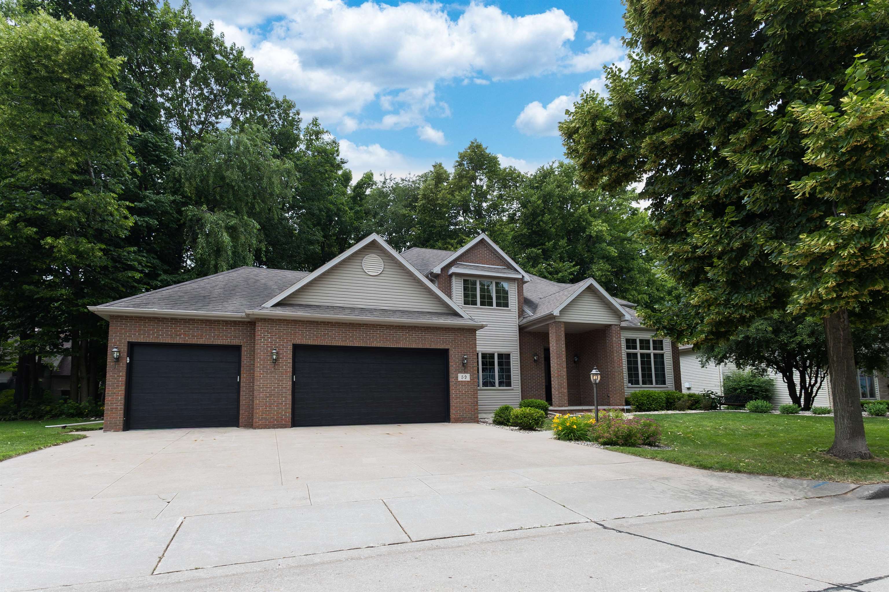 59 BRENTWOOD Lane Property Photo 1