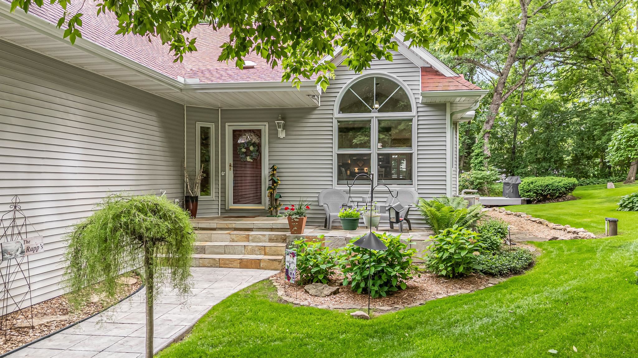 8405 RIDGEVIEW Court