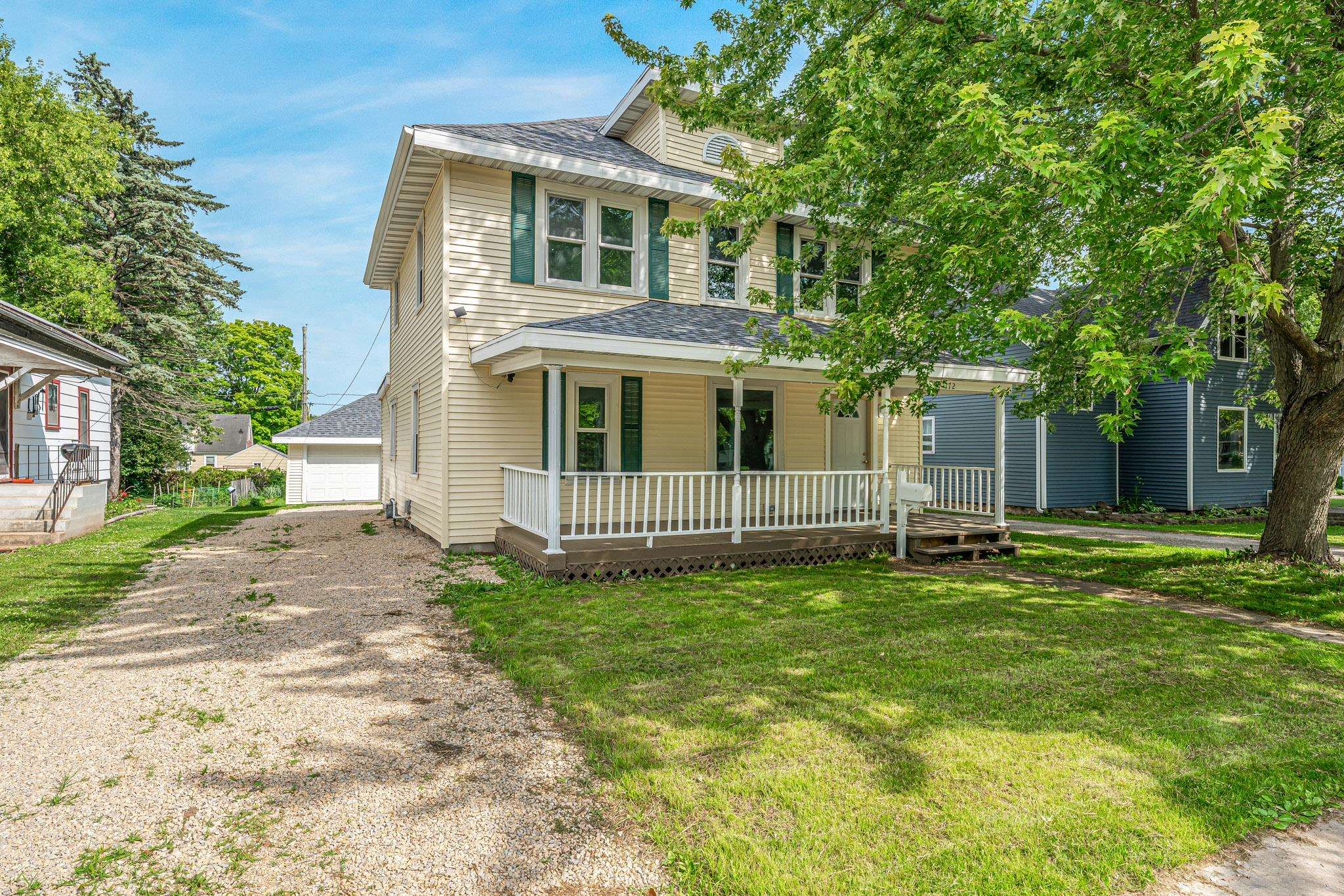 172 N Main Street Property Photo 1