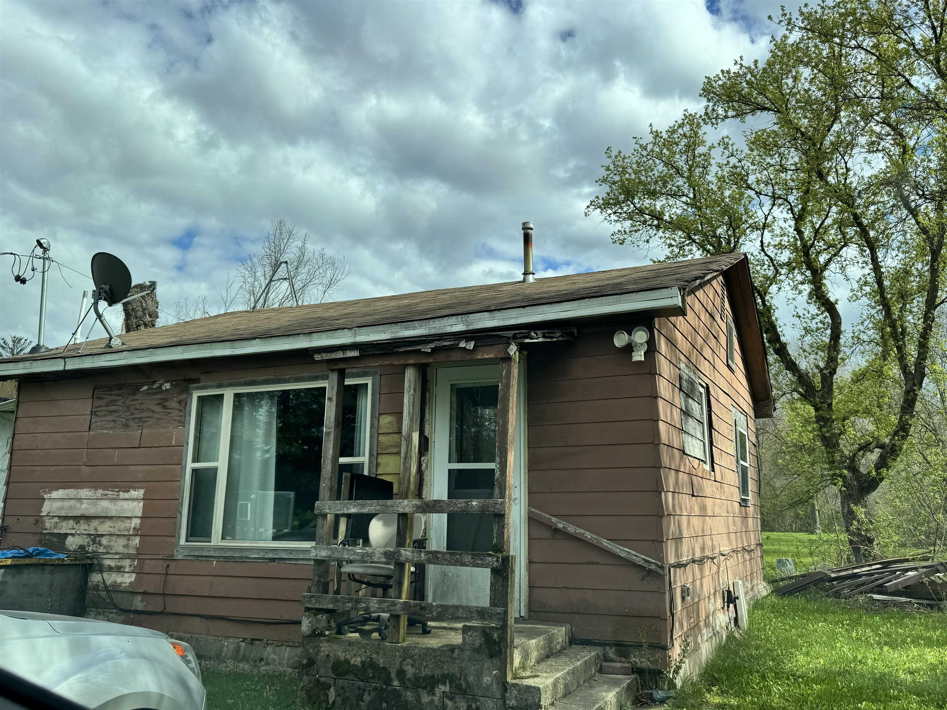 3901 W Beechnut Avenue Property Photo 1