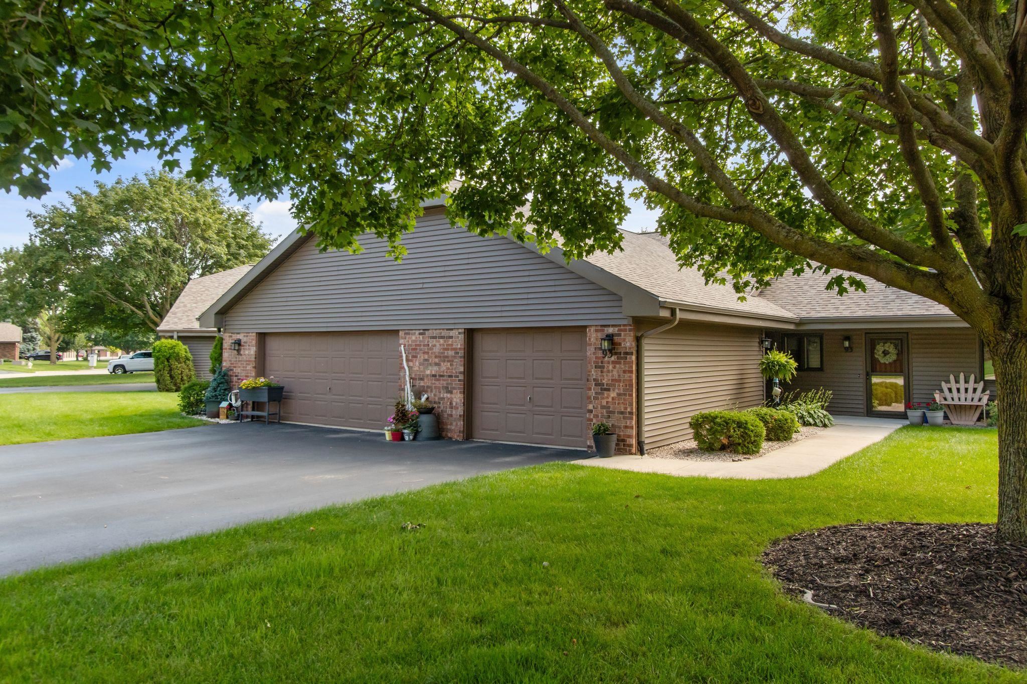 91 Spencer Village Court Property Photo 1