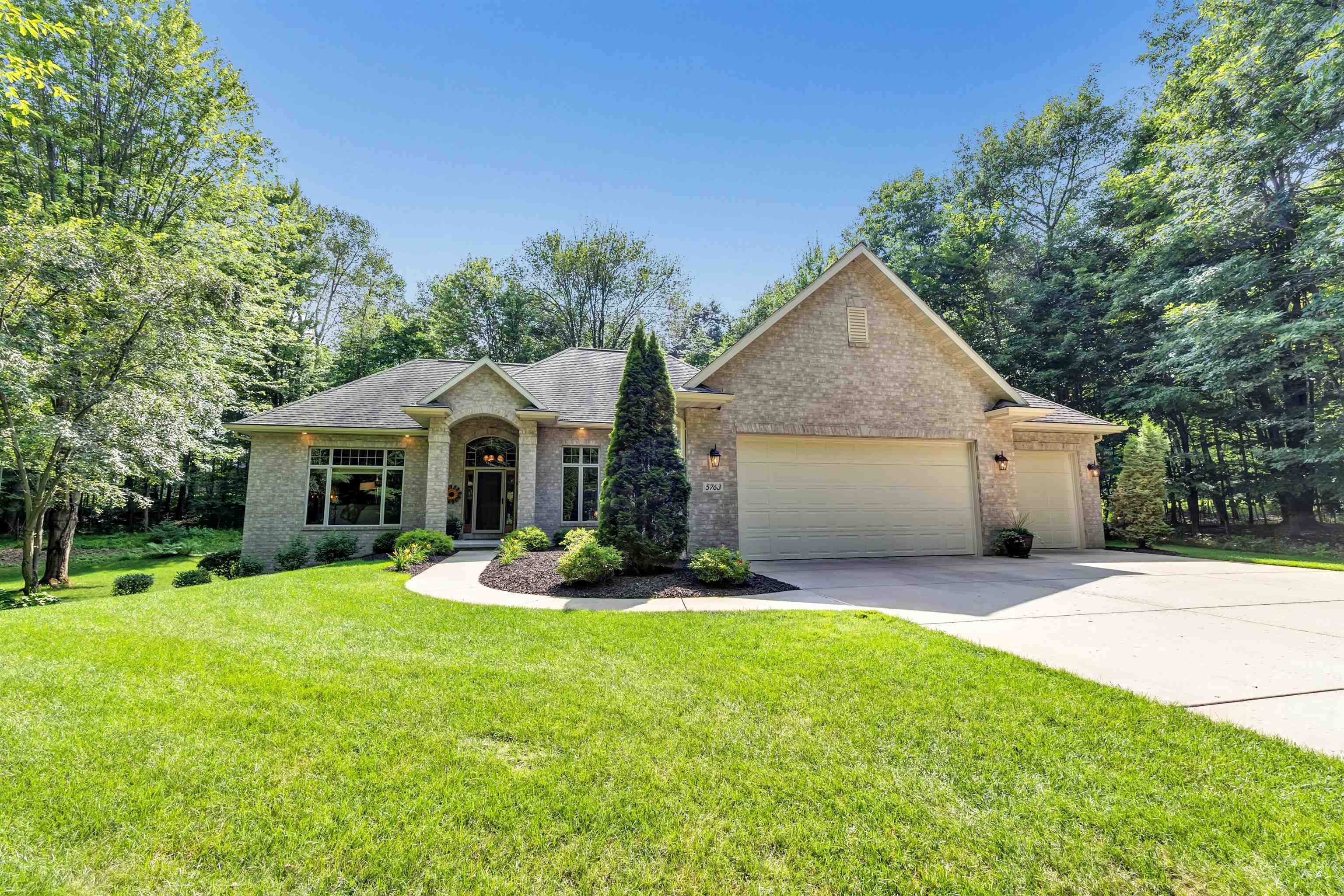 5763 Havenwood Hills Drive Property Photo 1