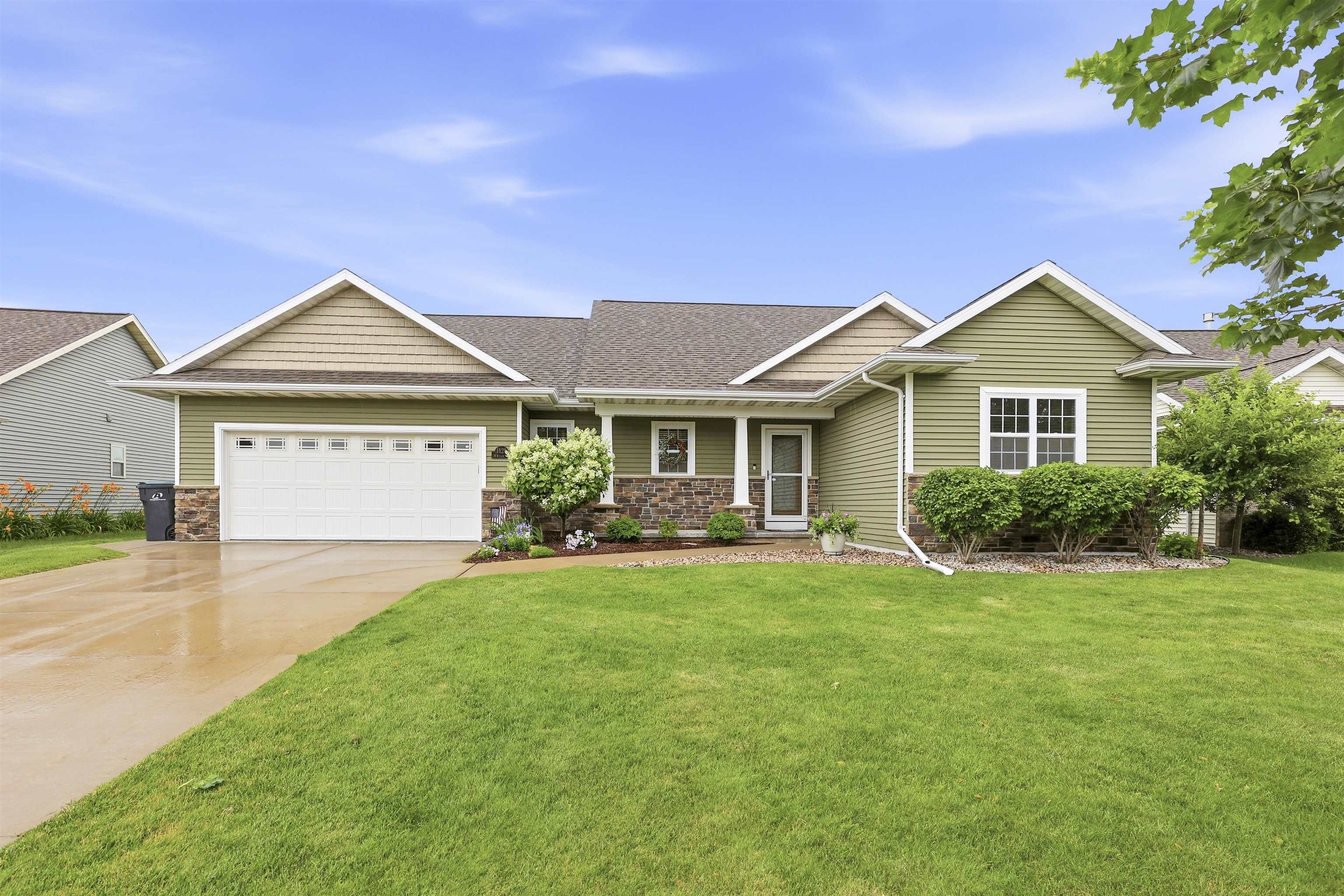 1120 W Willis Way Property Photo 1