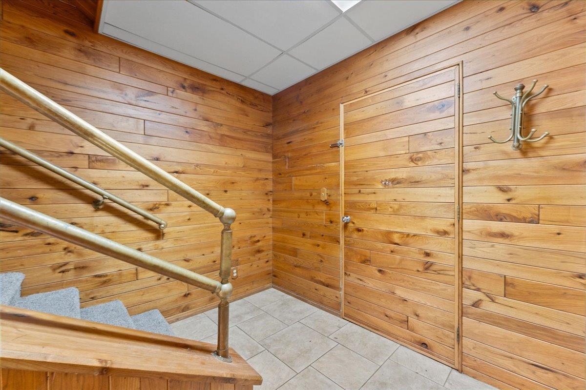 2596 Deckner Avenue Property Photo 13