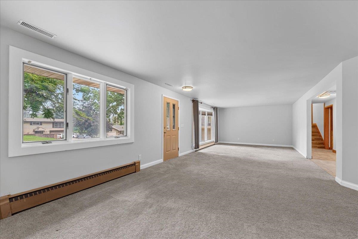 2596 Deckner Avenue Property Photo 23