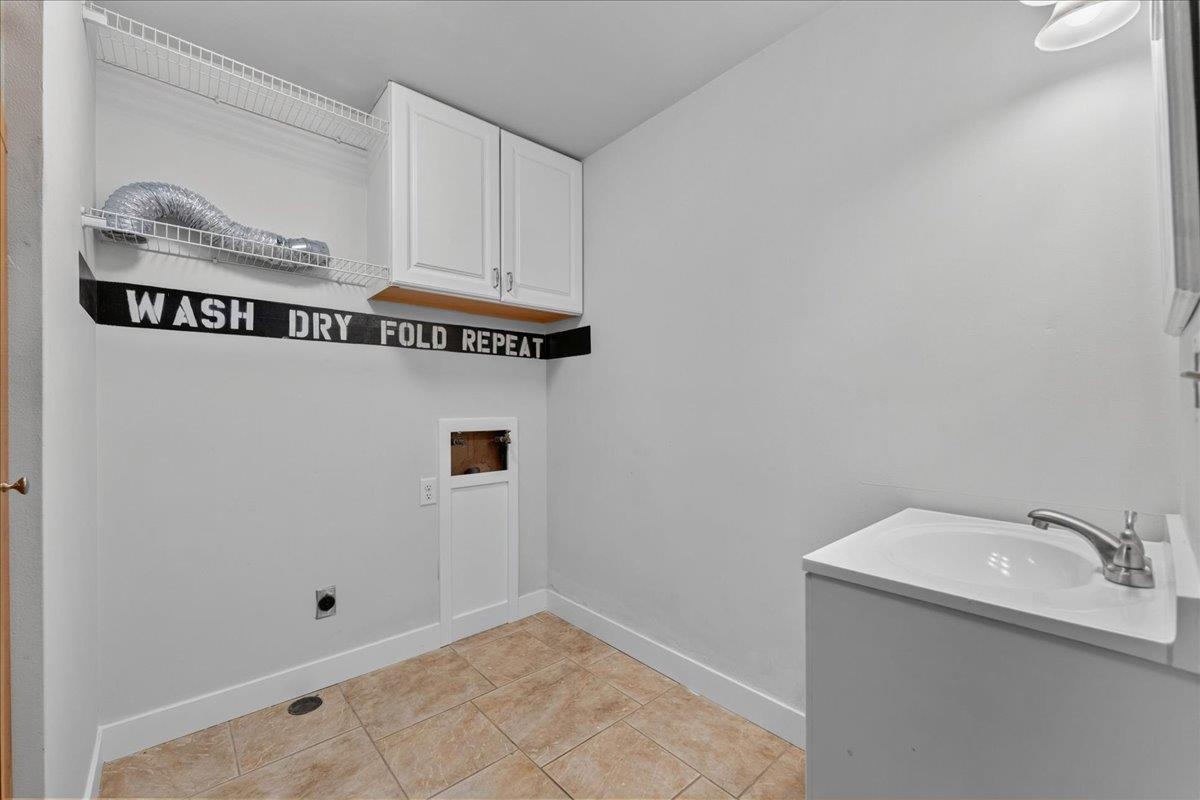 2596 Deckner Avenue Property Photo 25