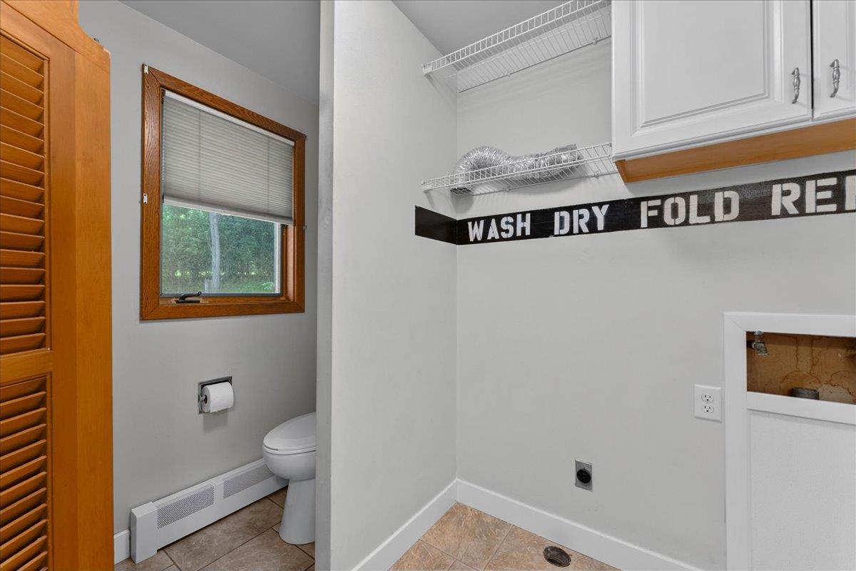 2596 Deckner Avenue Property Photo 27