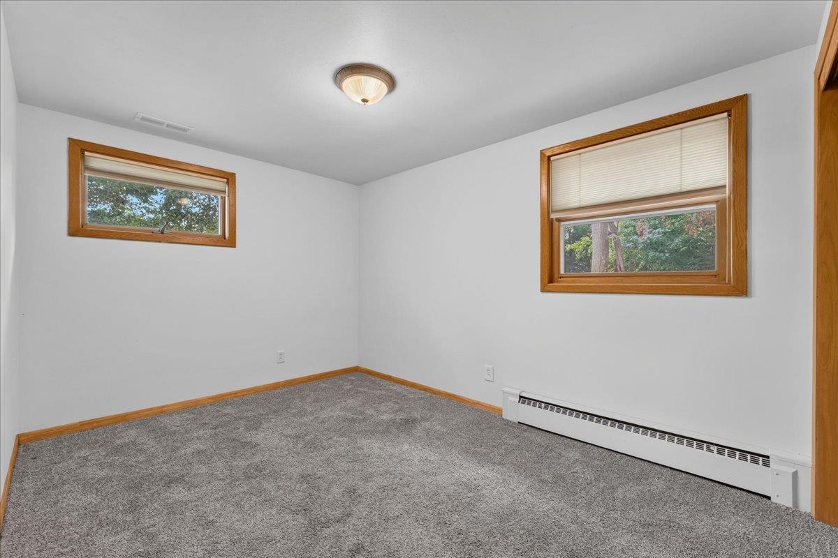 2596 Deckner Avenue Property Photo 40