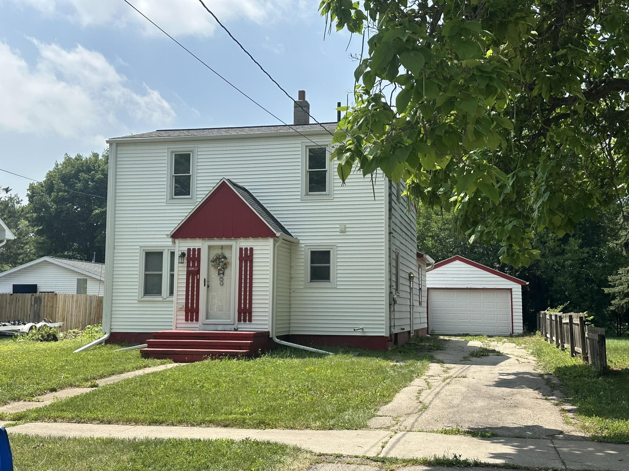 716 Appleton Street Property Photo 1