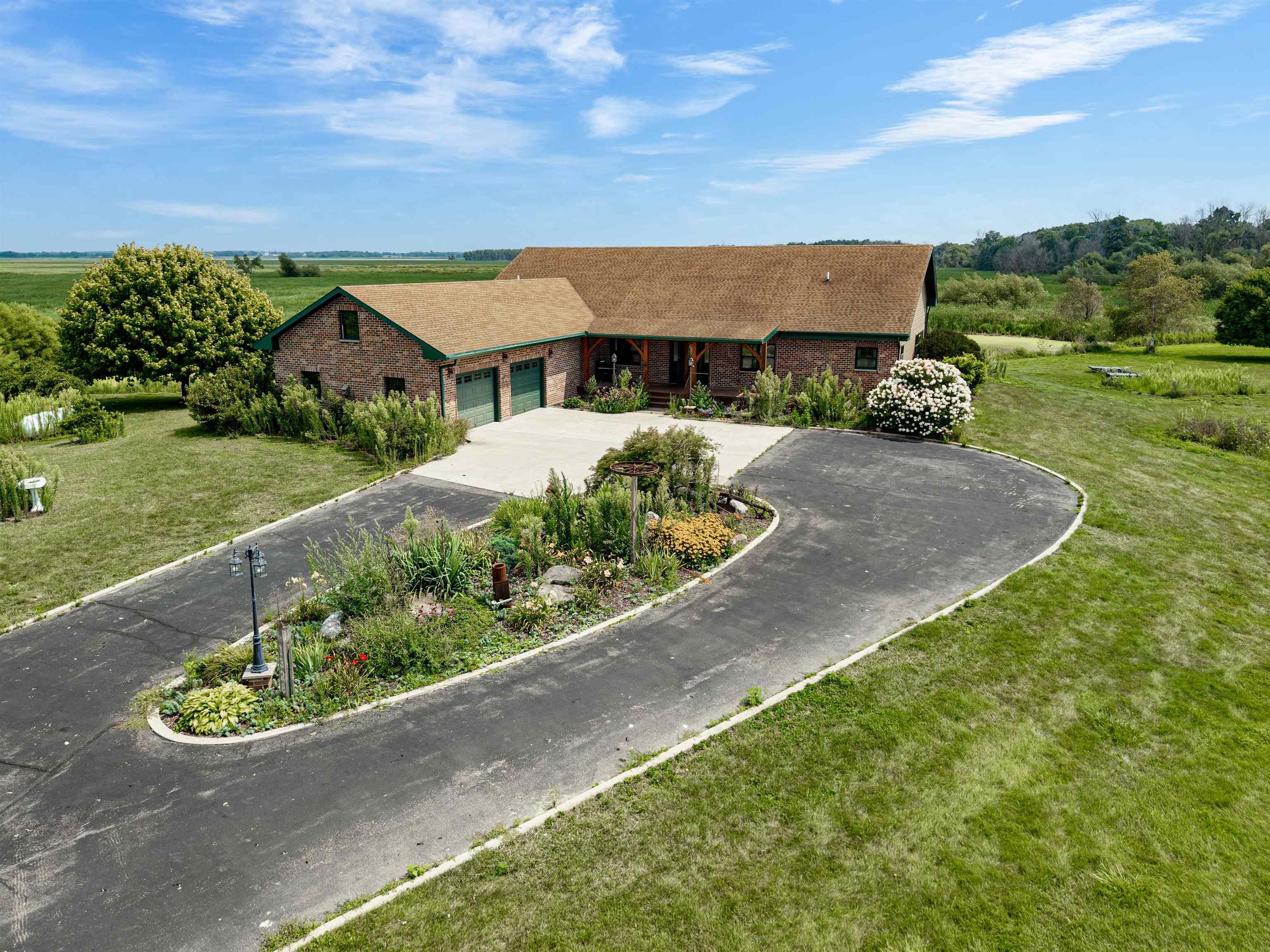 1328 COUNTY RD M