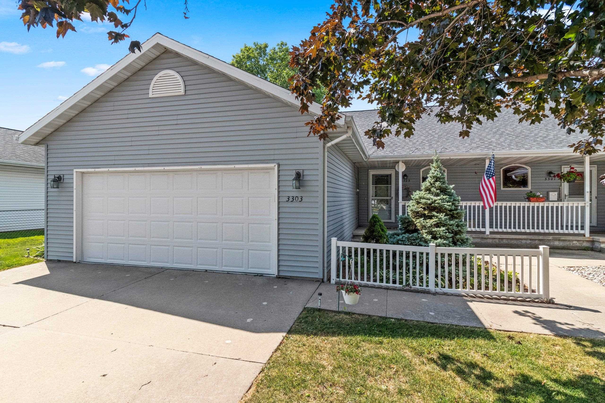 3303 E Heidemann Drive Property Photo 1