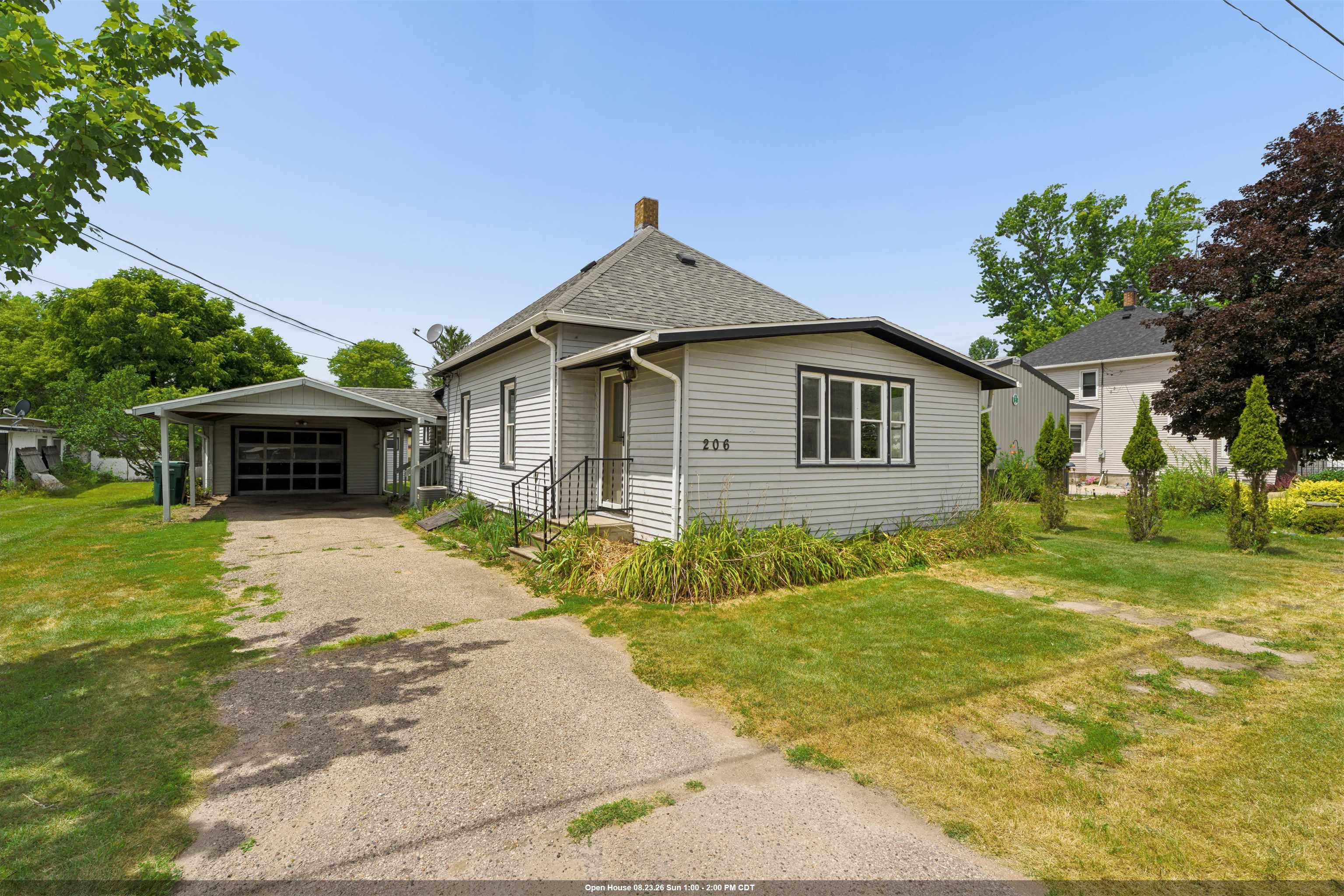 206 Steger Street Property Photo 1