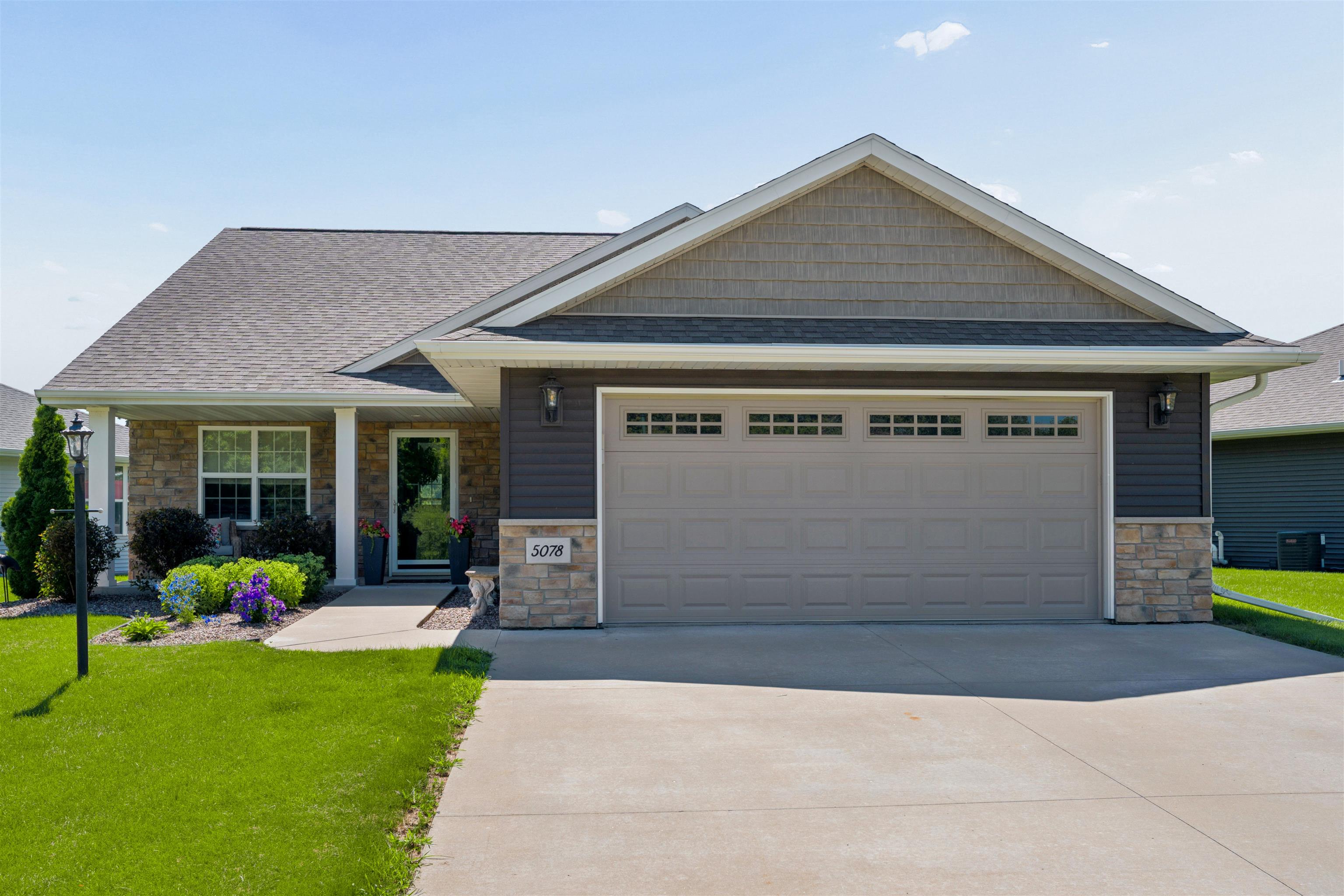 5078 N Milkweed Trail Property Photo 1