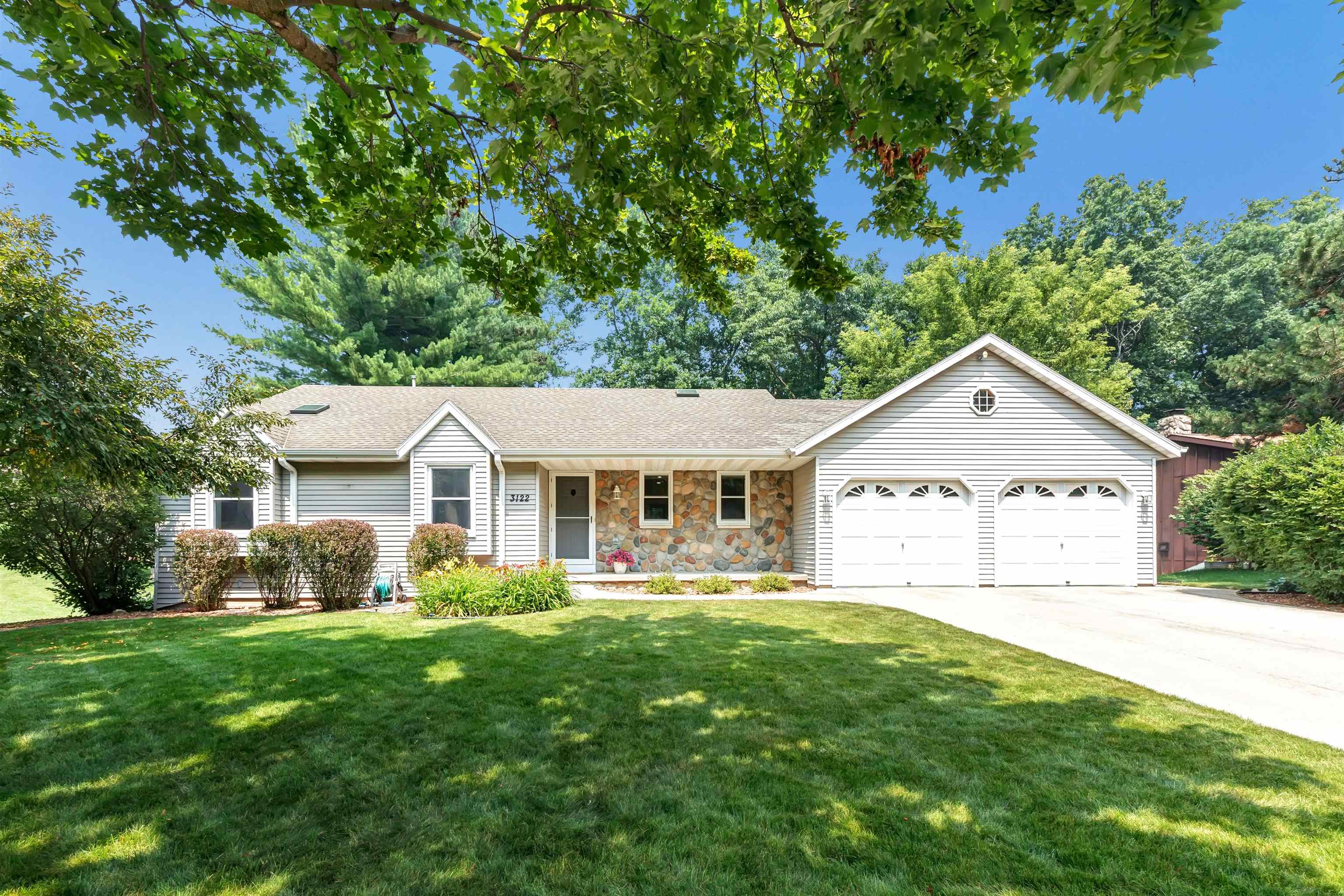 3122 Birdie Court Property Photo 1