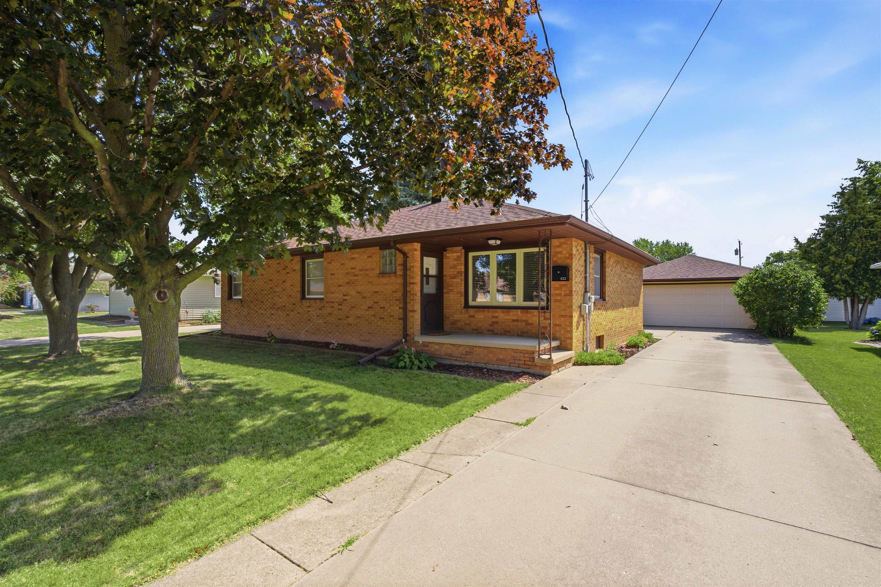 833 Ida Street Property Photo 1