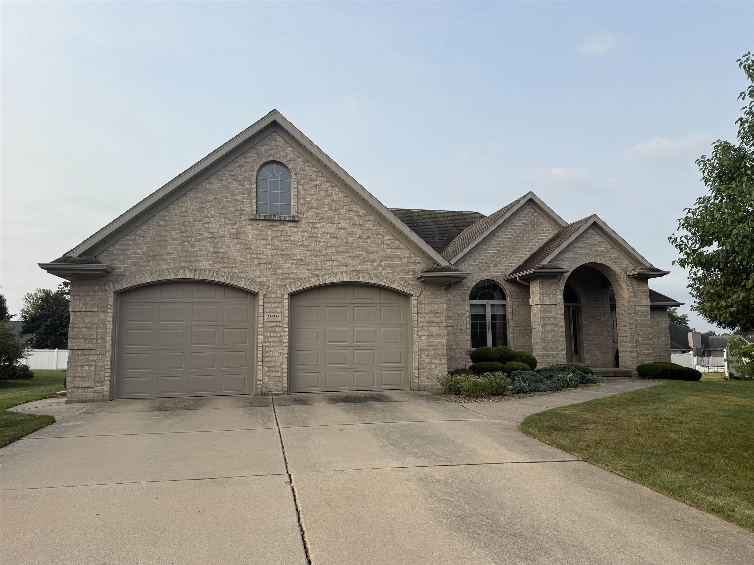 1212 Birch Hill Lane Property Photo 1