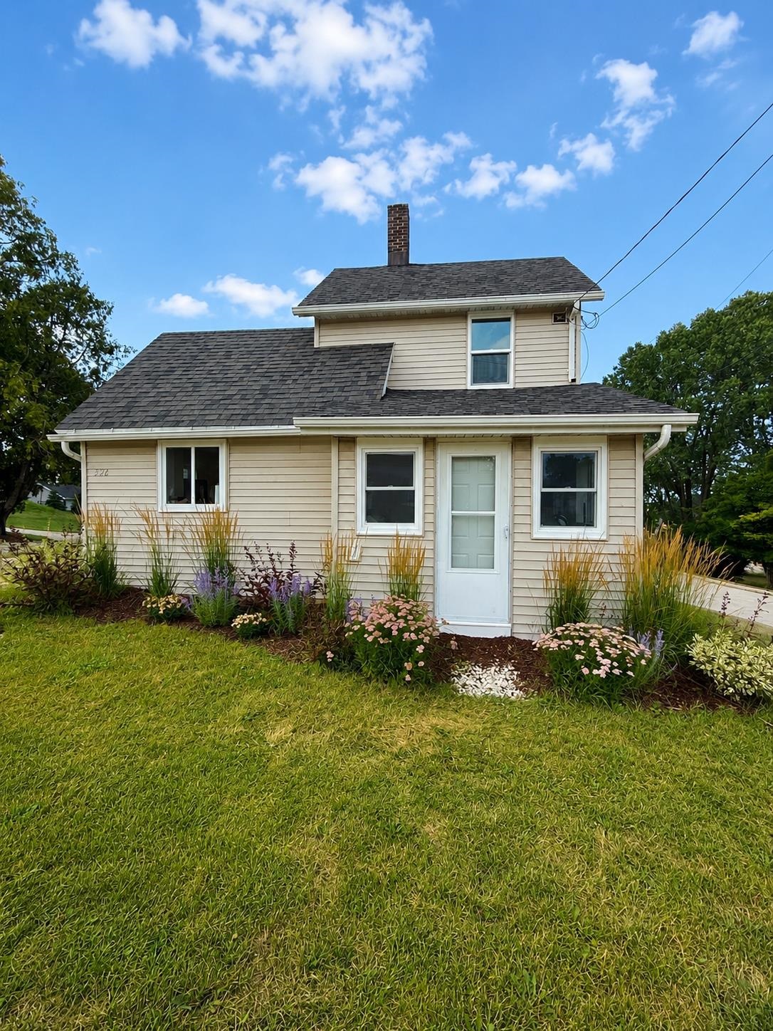 526 E Breed Street Property Photo 1
