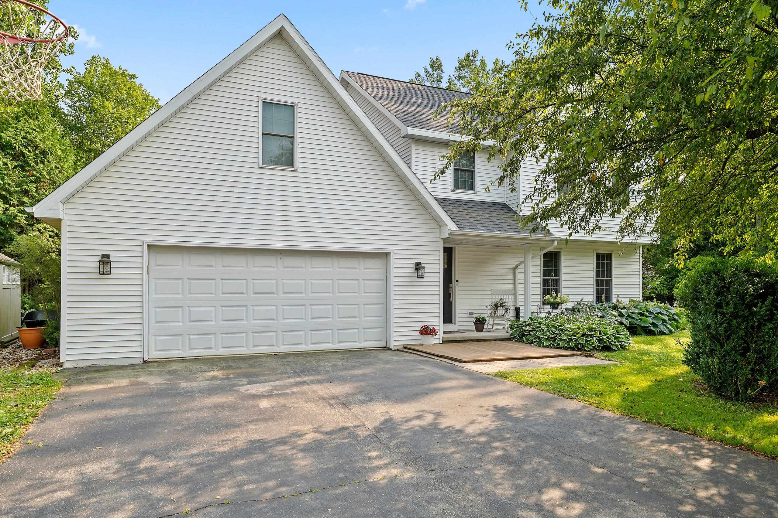 5036 E Ronsman Road Property Photo 1