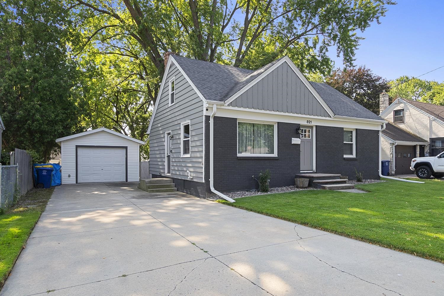 821 Gross Court Property Photo 1