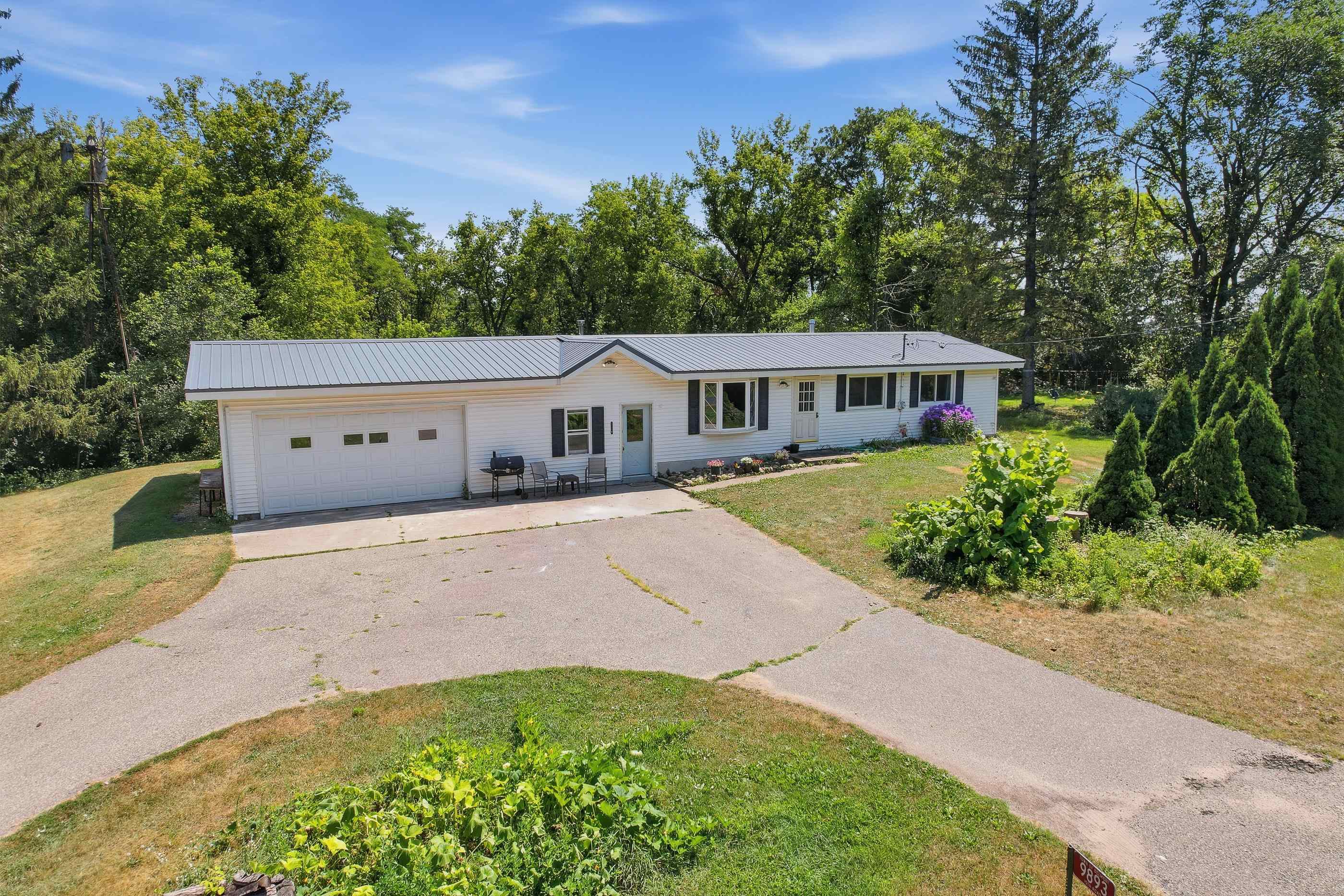 9893 15TH Road