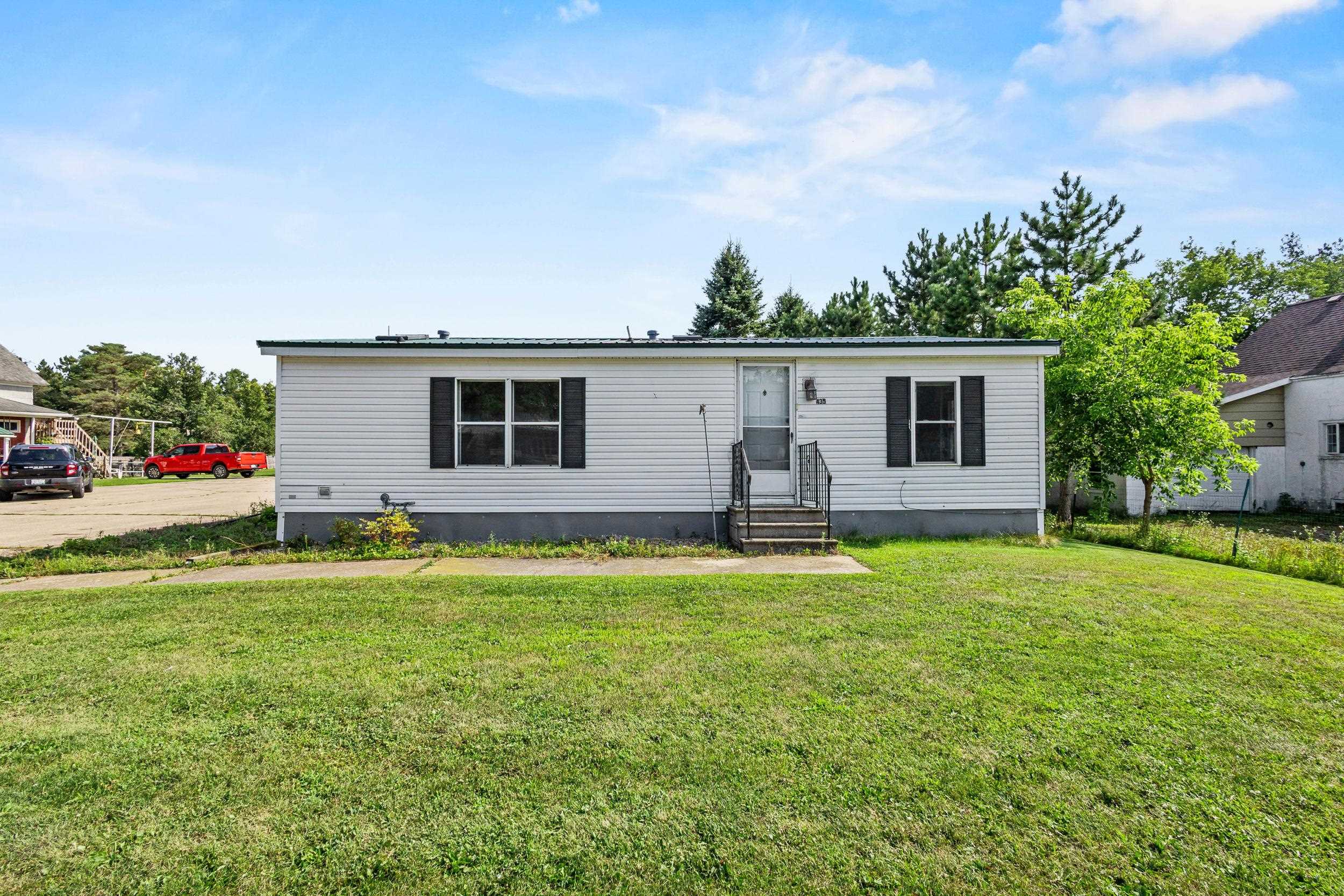 435 Swanke Street Property Photo 1
