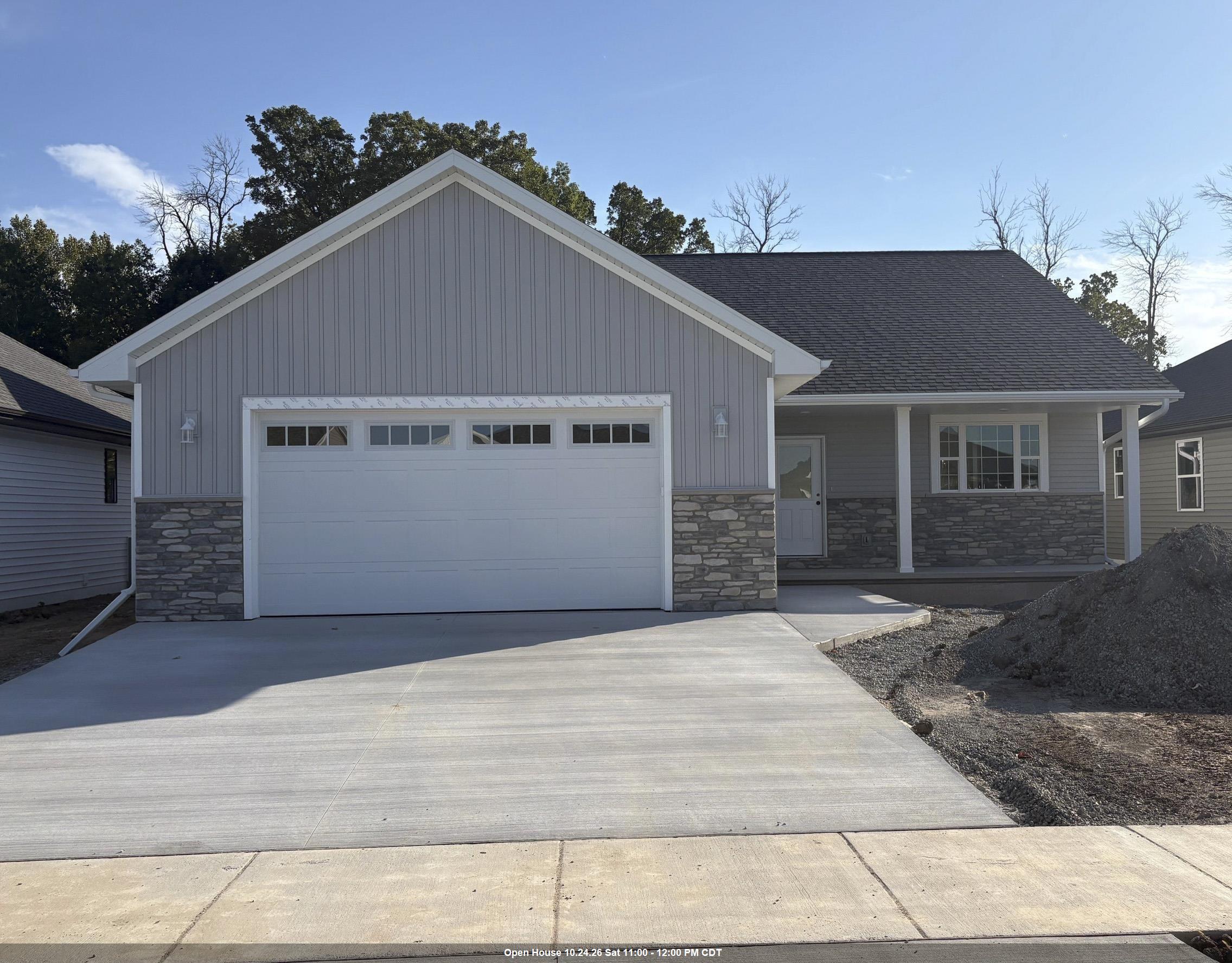 935 Enclave Court Property Photo 1
