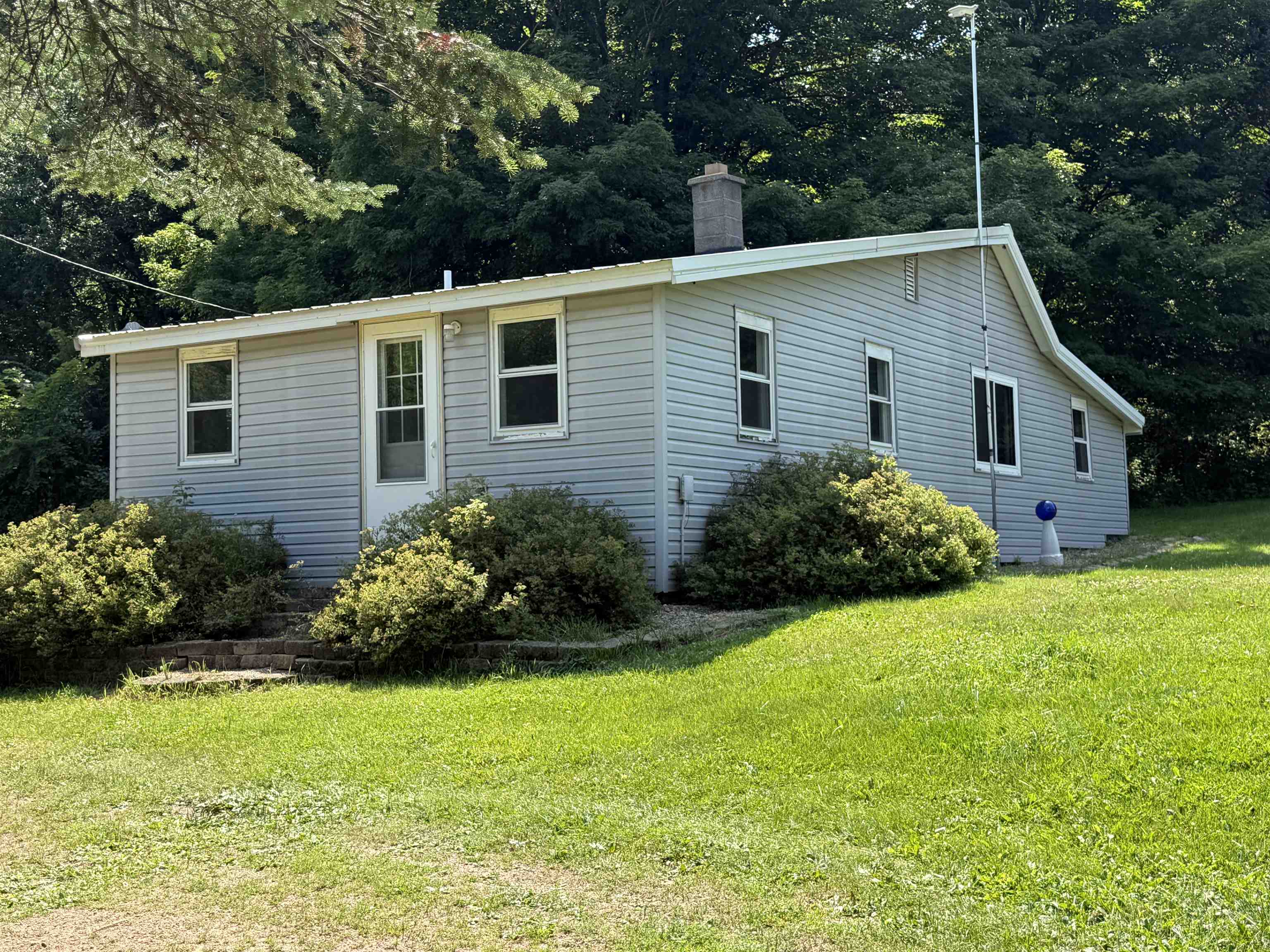 W15731 Dent Creek Road Property Photo 1