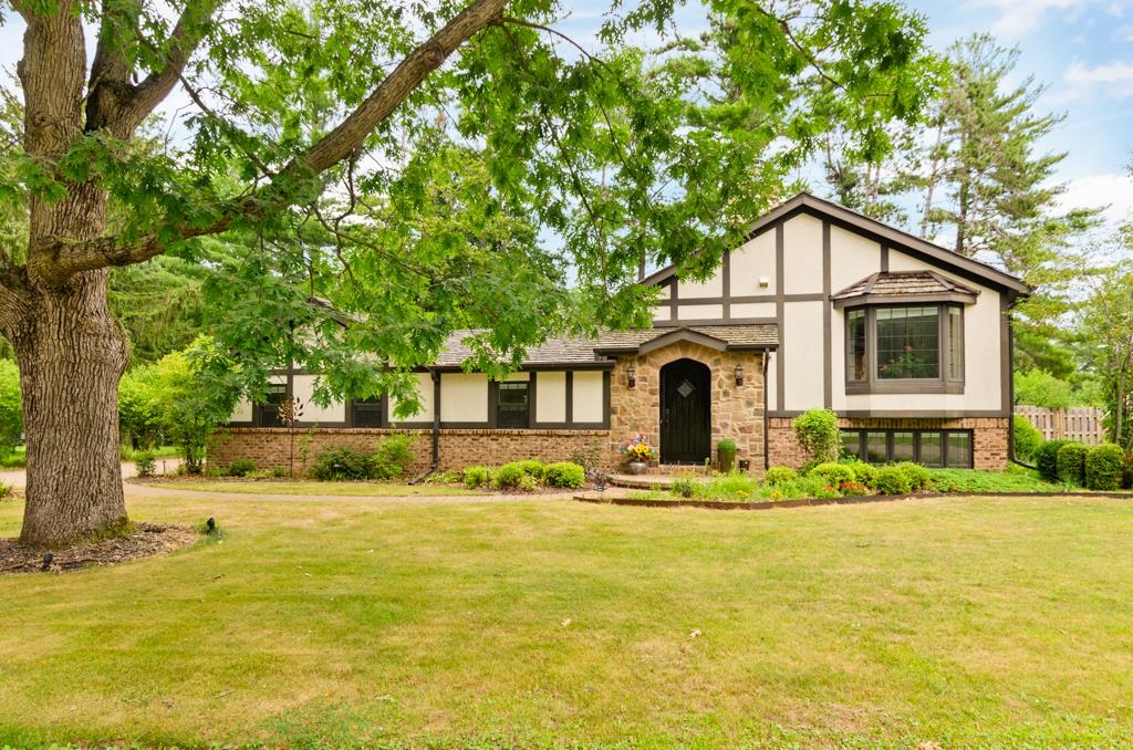 110 River Island Drive Property Photo 1