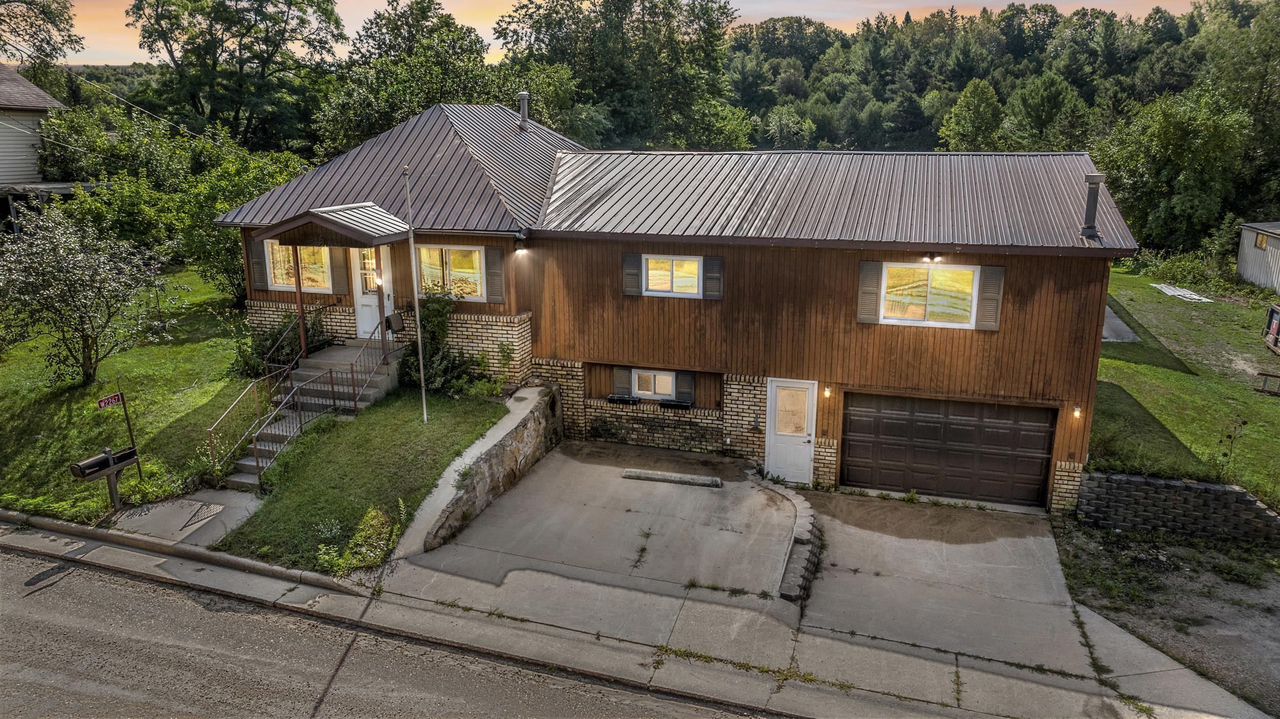 W2267 St 22 Highway Property Photo 1
