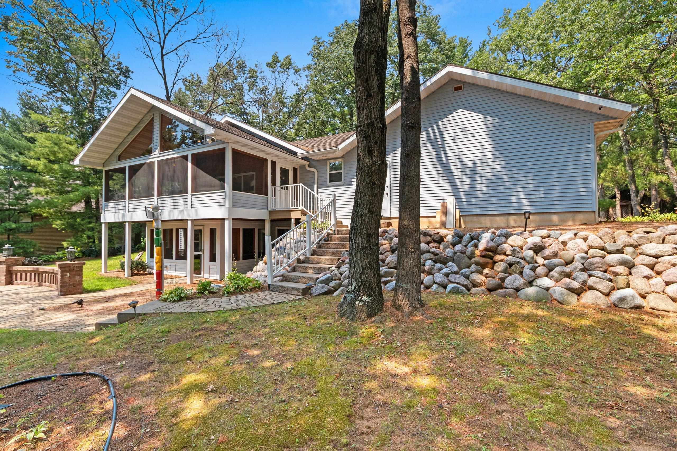 N1355 Rainbow Road Property Photo 1