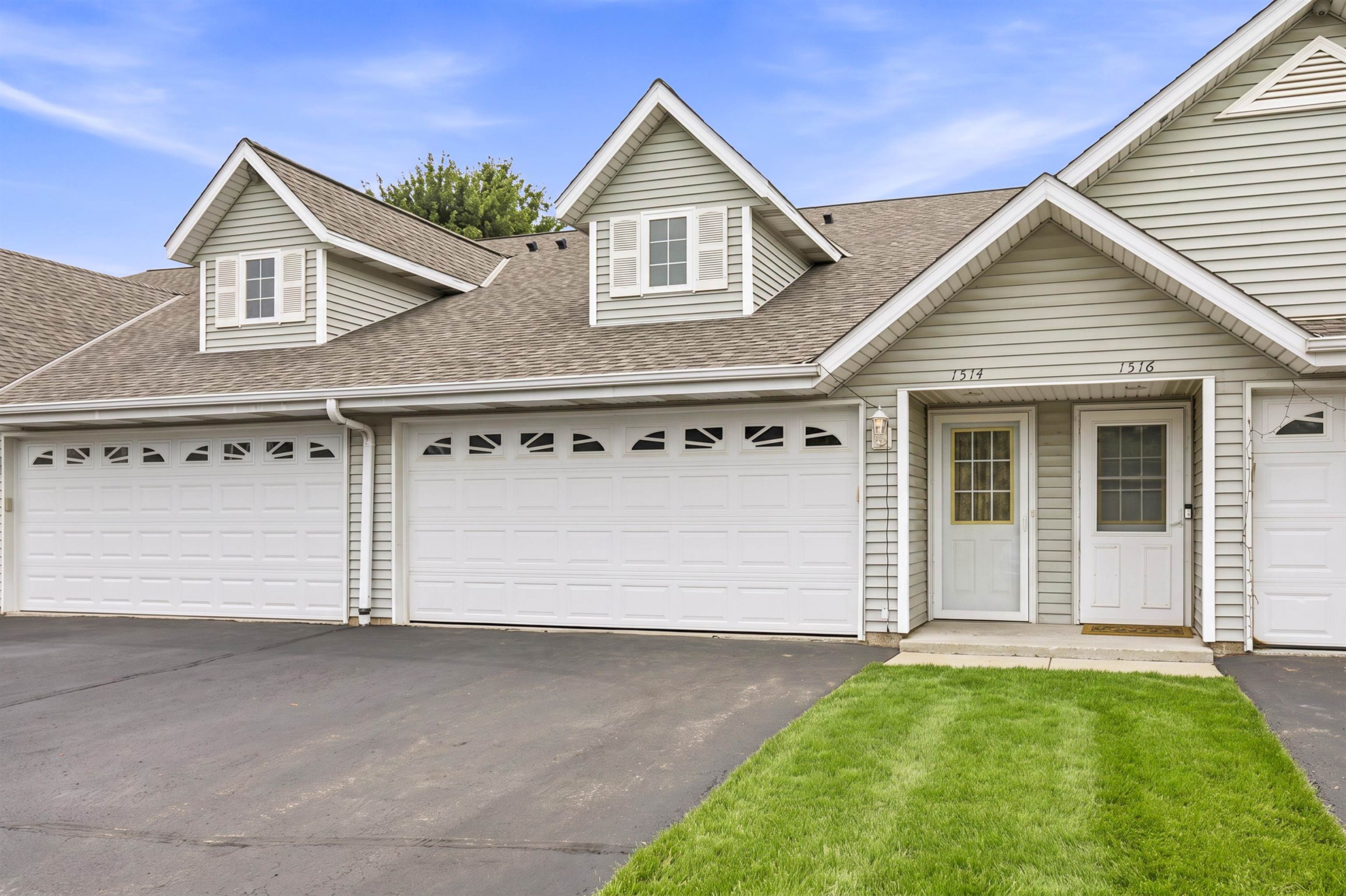 1514 Watercress Circle Property Photo 1