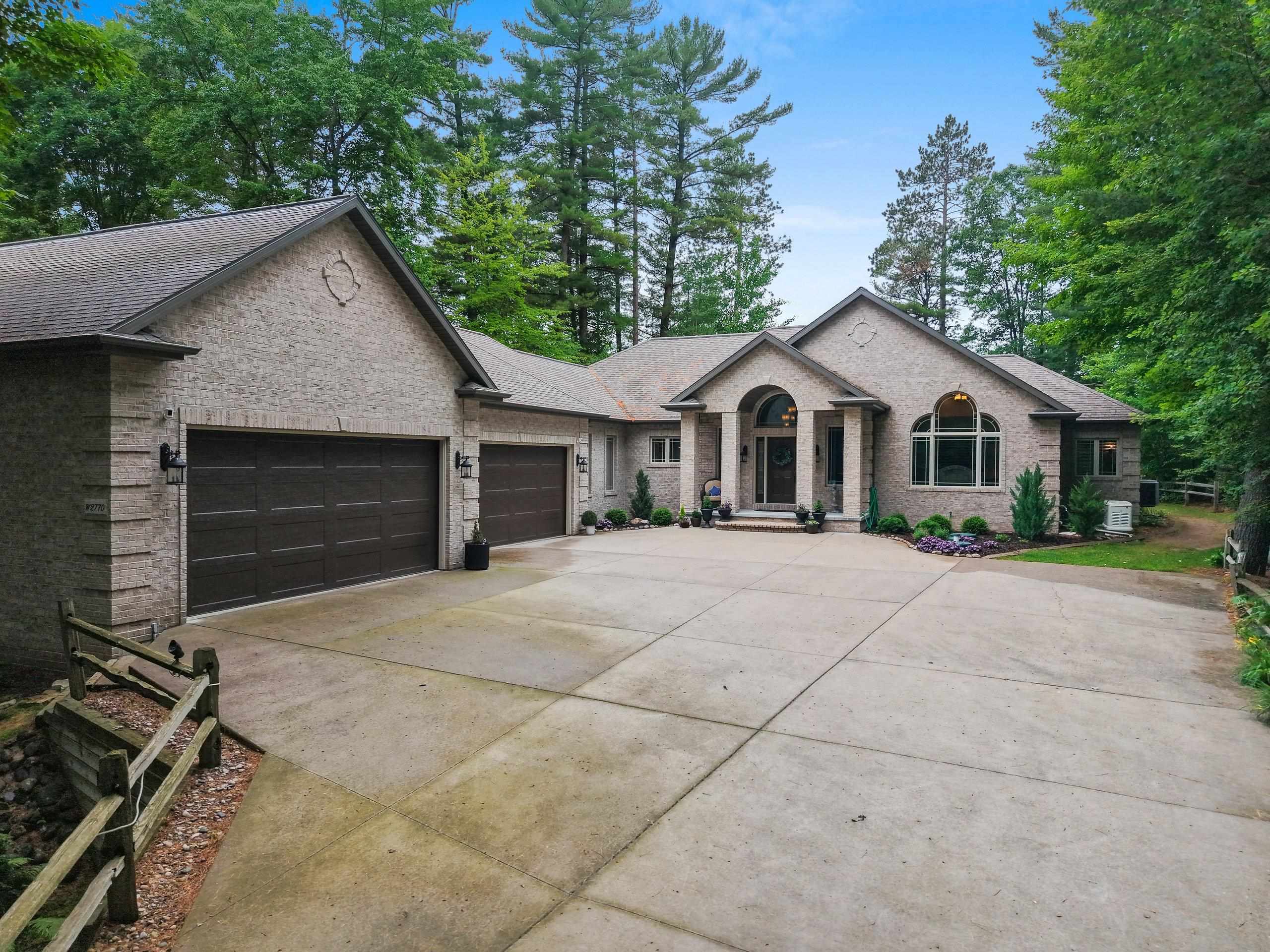 W2770 Setting Sun Road Property Photo 1