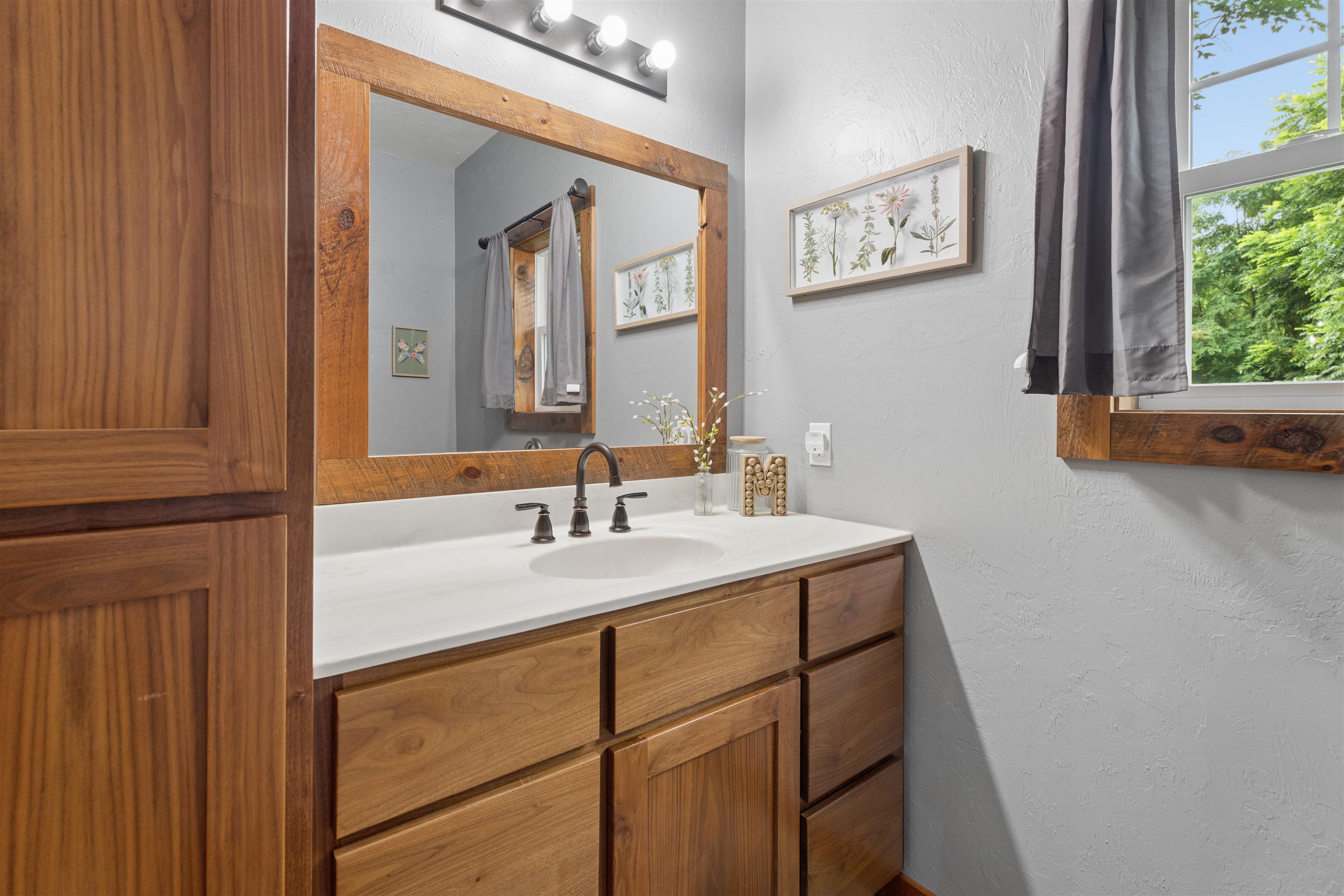 183 Rease Street Property Photo 20