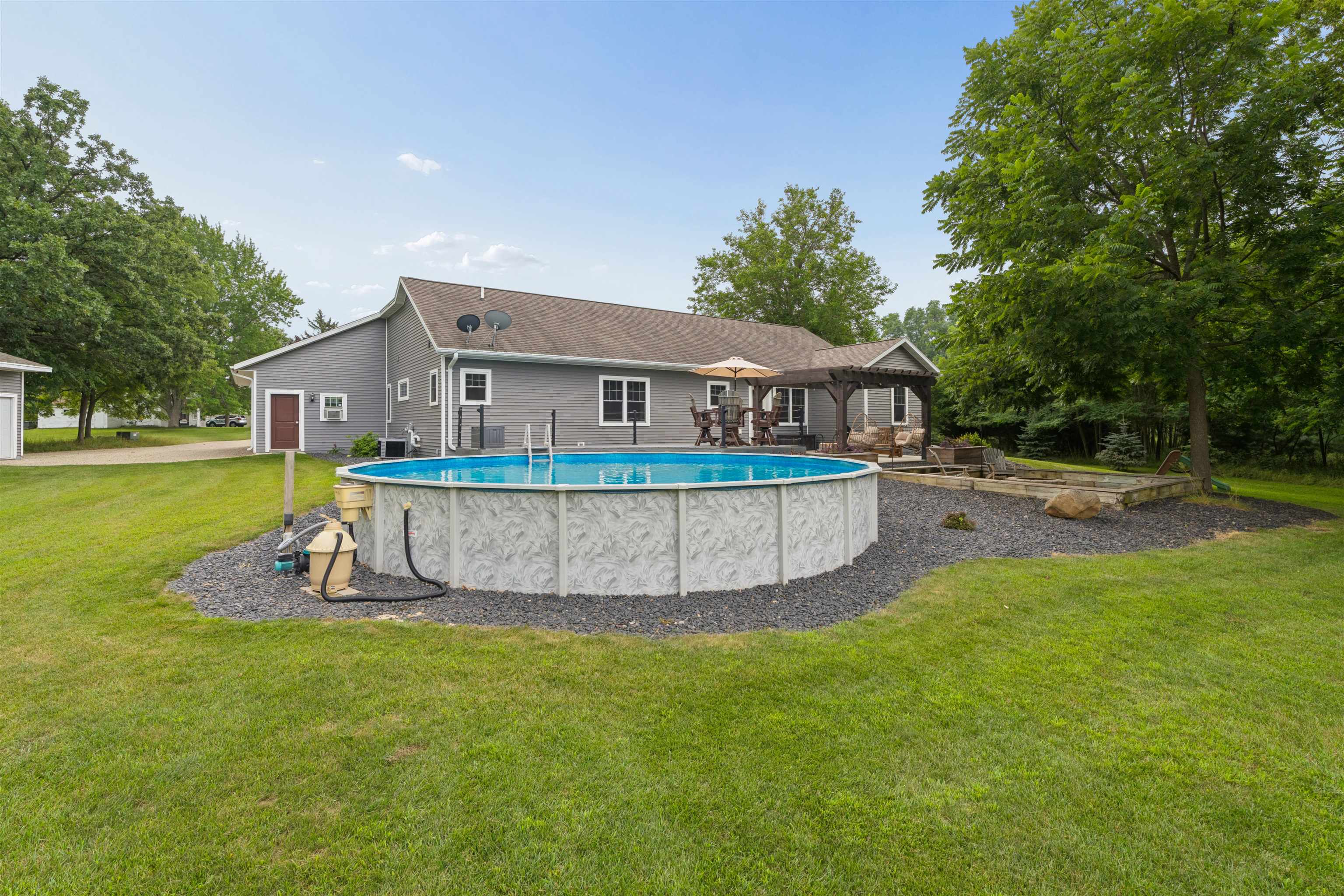 183 Rease Street Property Photo 43