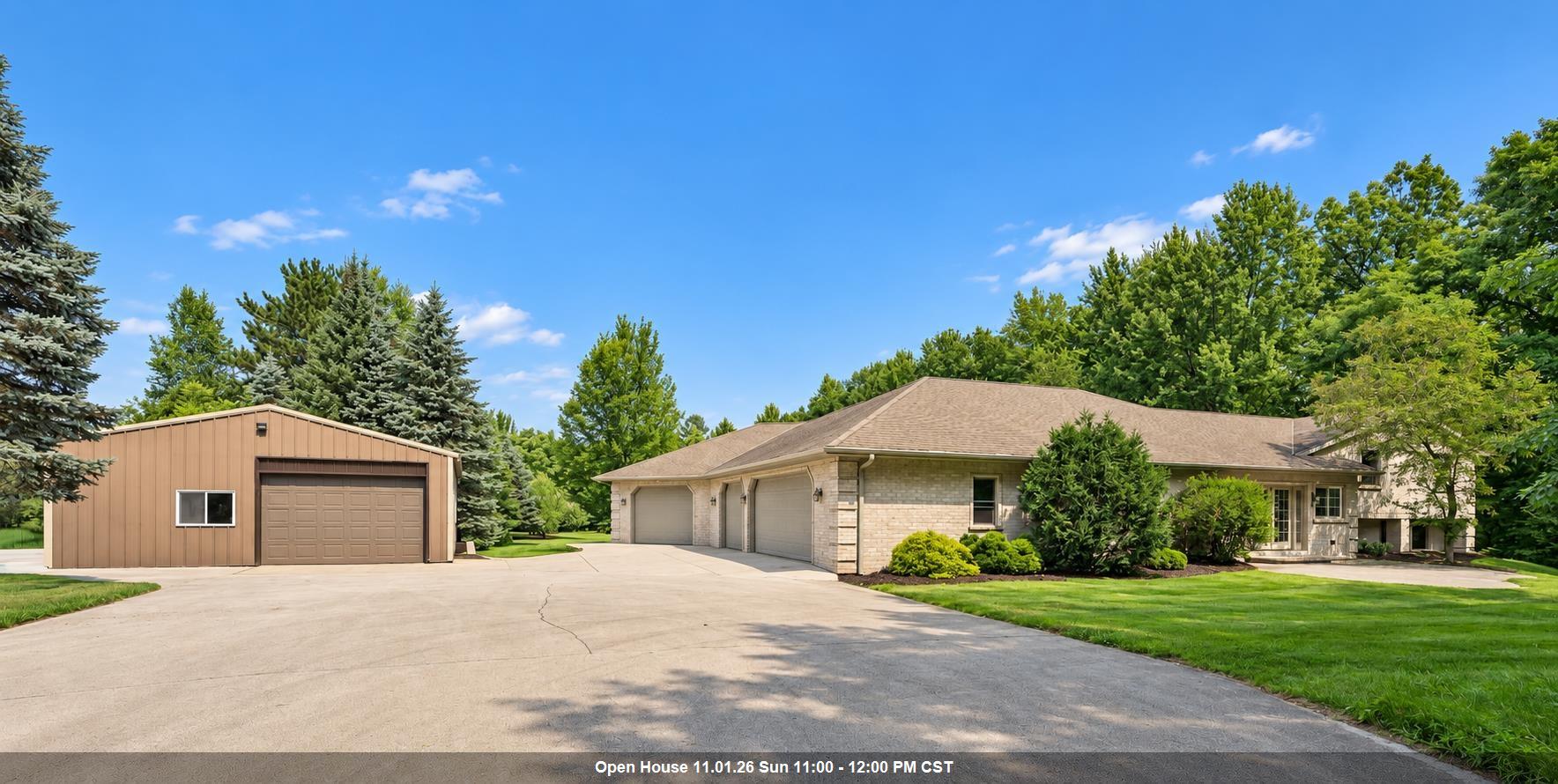 7150 S Chase Road Property Photo 1