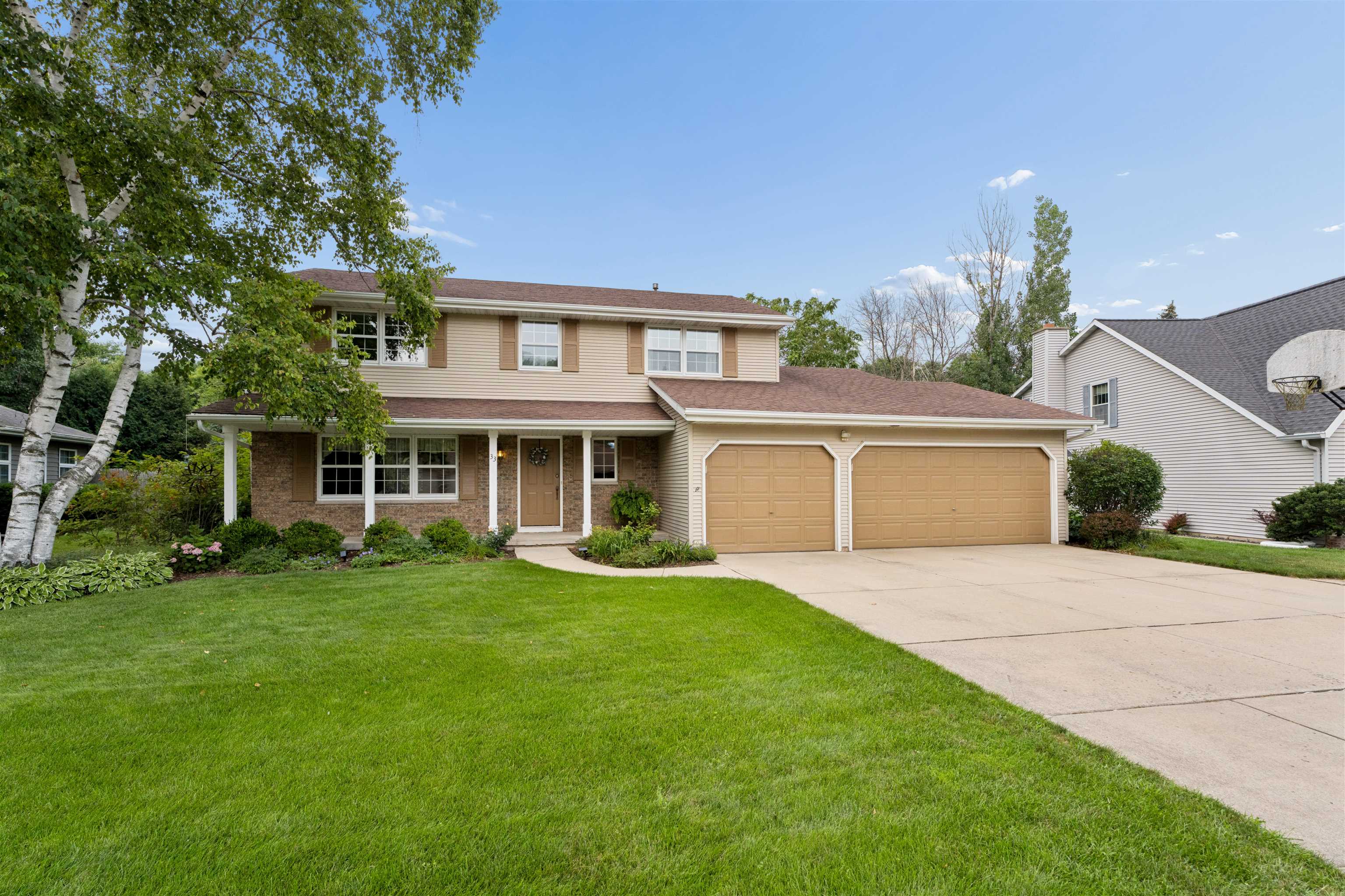 33 Pheasant Court Property Photo 1