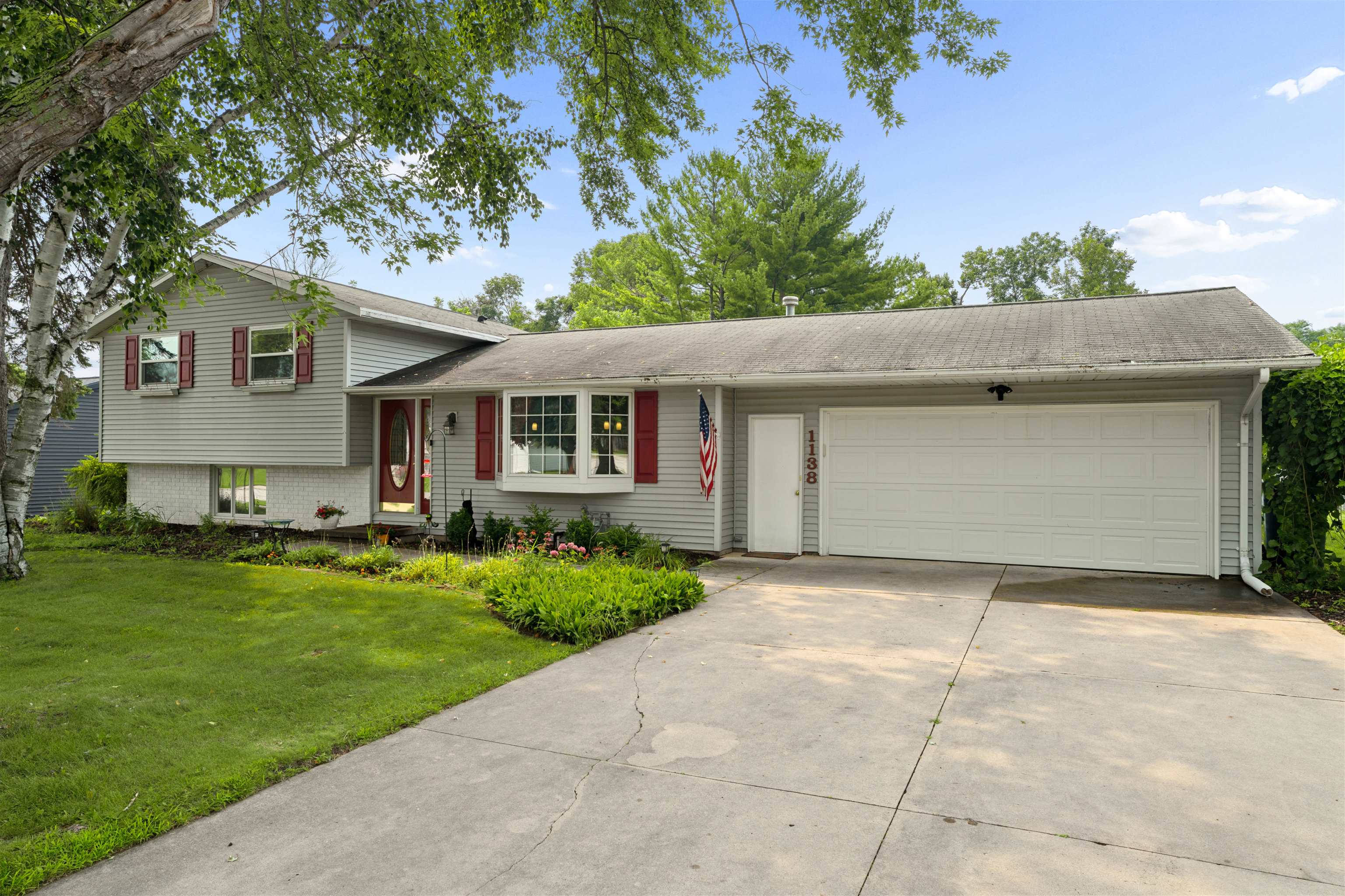 1138 Anchor Drive Property Photo 1