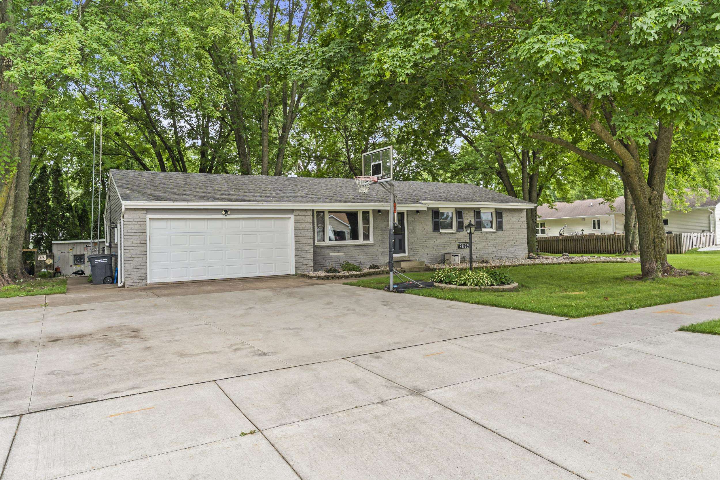 2899 W 9th Avenue Property Photo 1