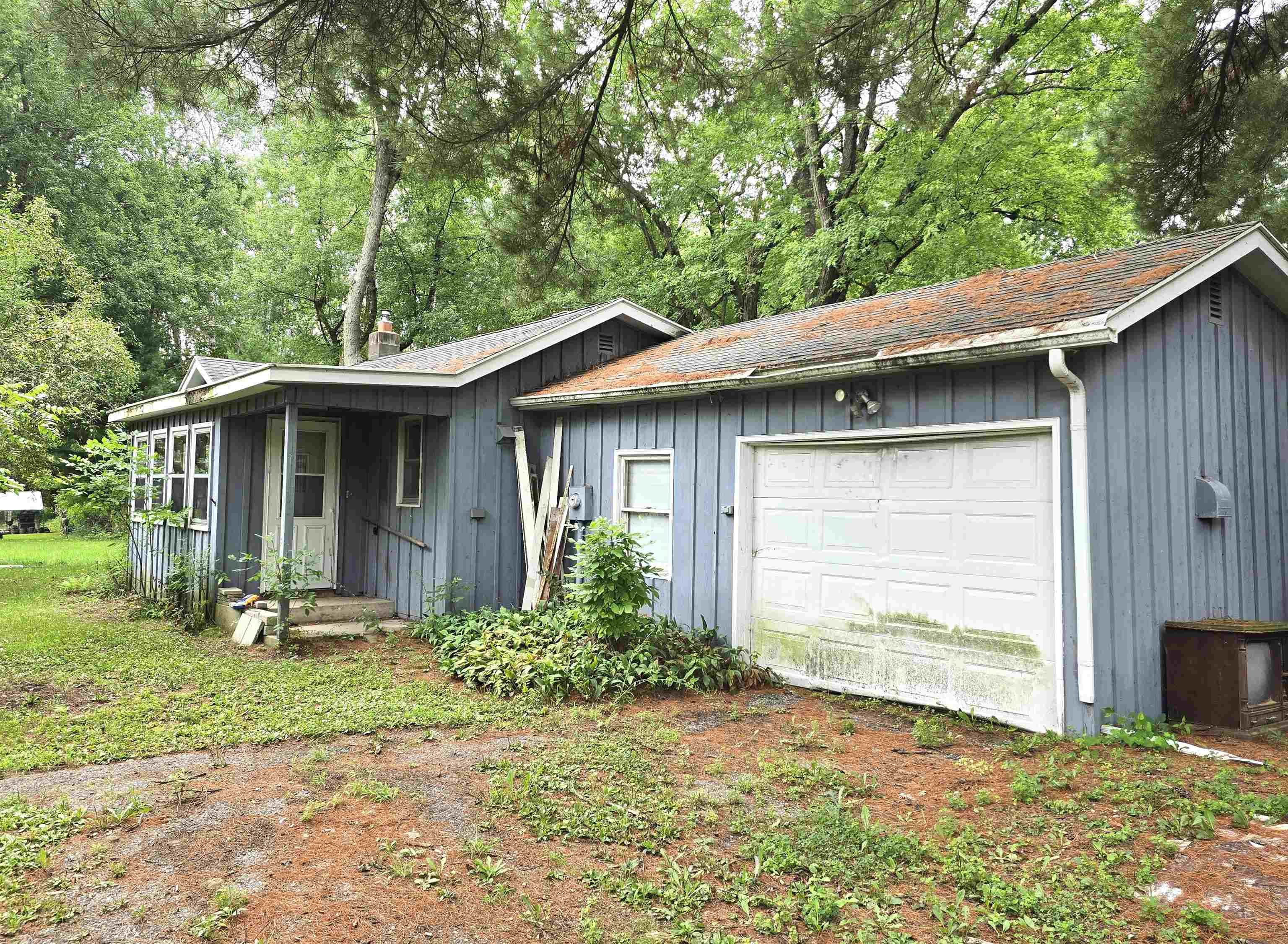 227 Spring Street Property Photo 1