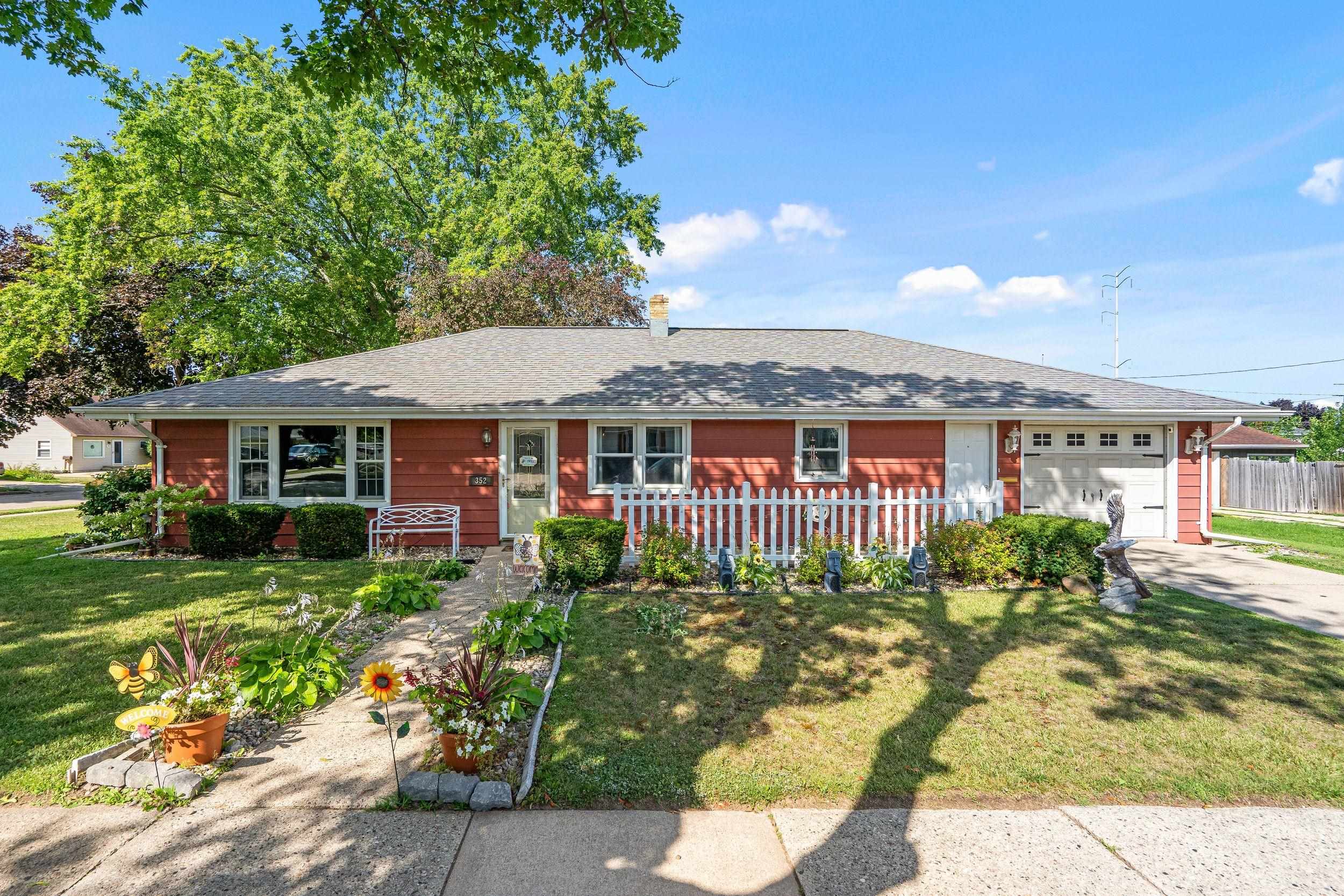 352 S James Street Property Photo 1