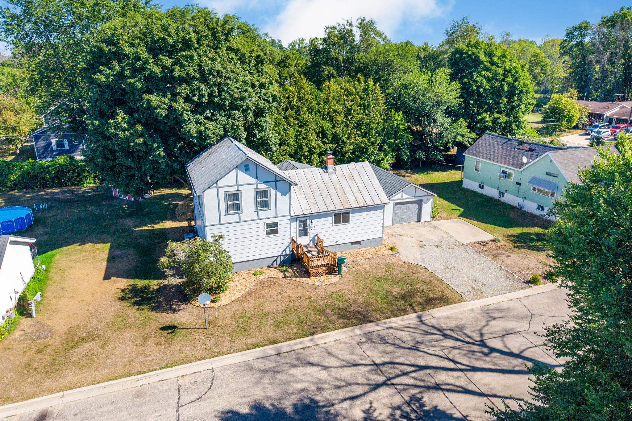 617 4th Street Property Photo 1